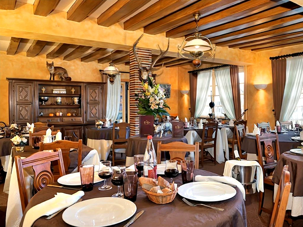 French property for sale in Blois, Loir-et-Cher - €639,053 - photo 