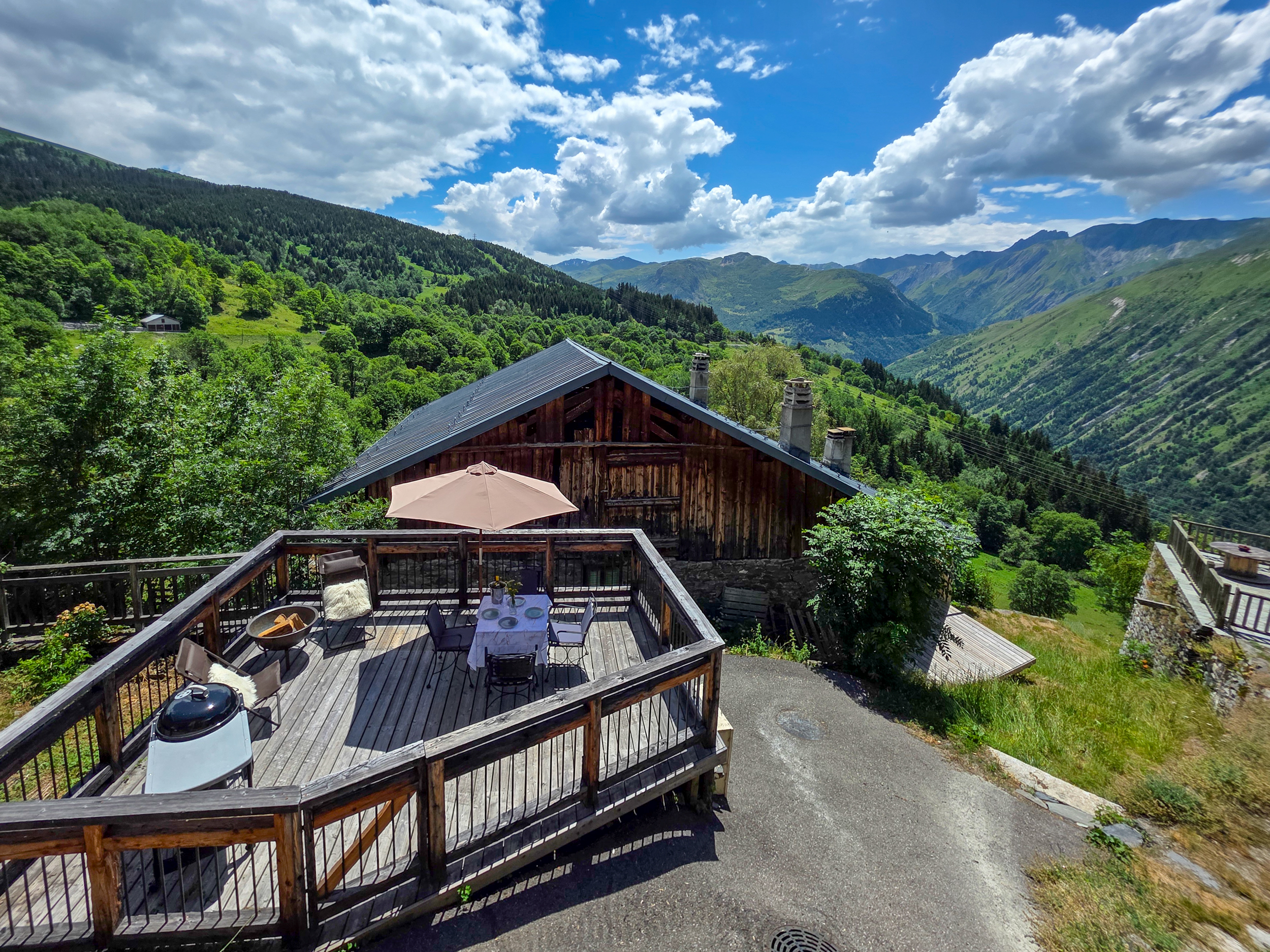 French property for sale in Saint-Martin-de-Belleville, Savoie - €1,895,000 - photo 