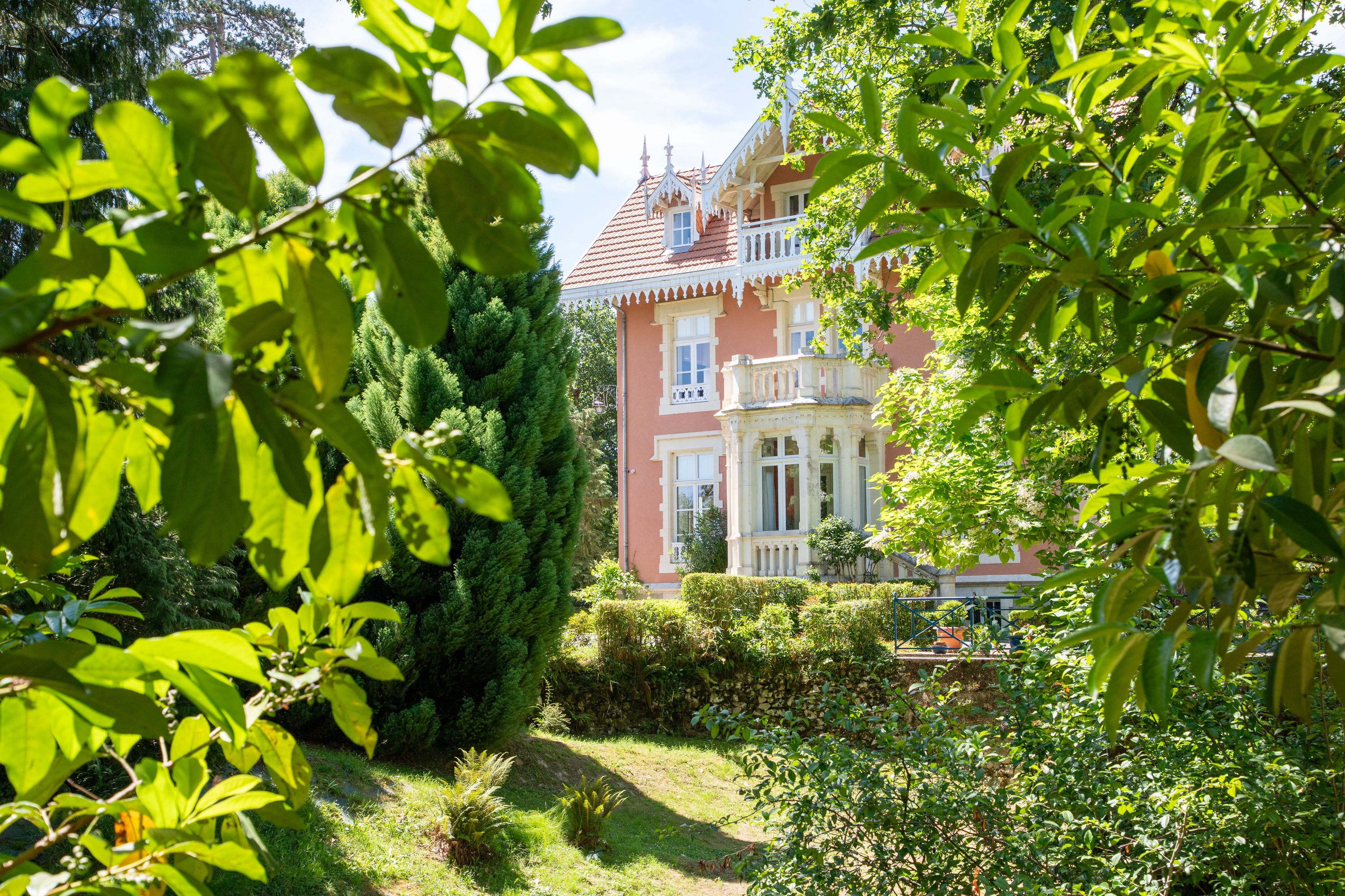 French property for sale in Salies-de-Béarn, Pyrénées-Atlantiques - €1,064,000 - photo 