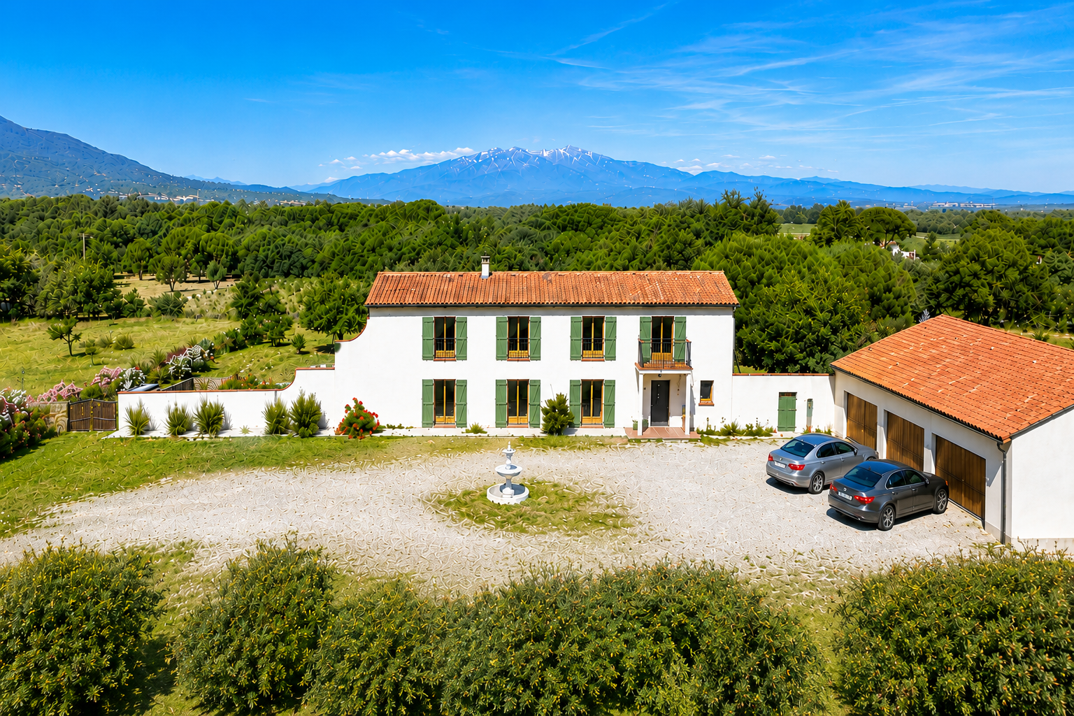French property for sale in Laroque-des-Albères, Pyrénées-Orientales - €1,260,000 - photo 