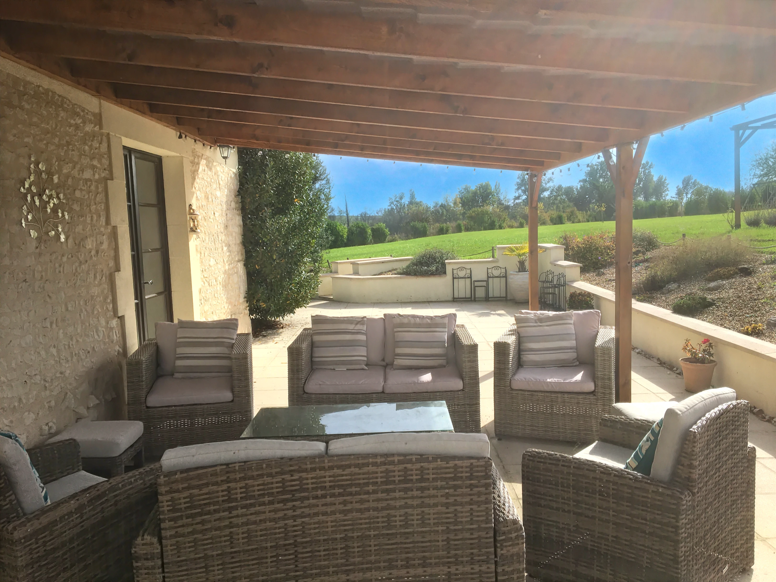 Propriété en France à vendre à Angeac-Champagne, Charente - €475 000 - photo 