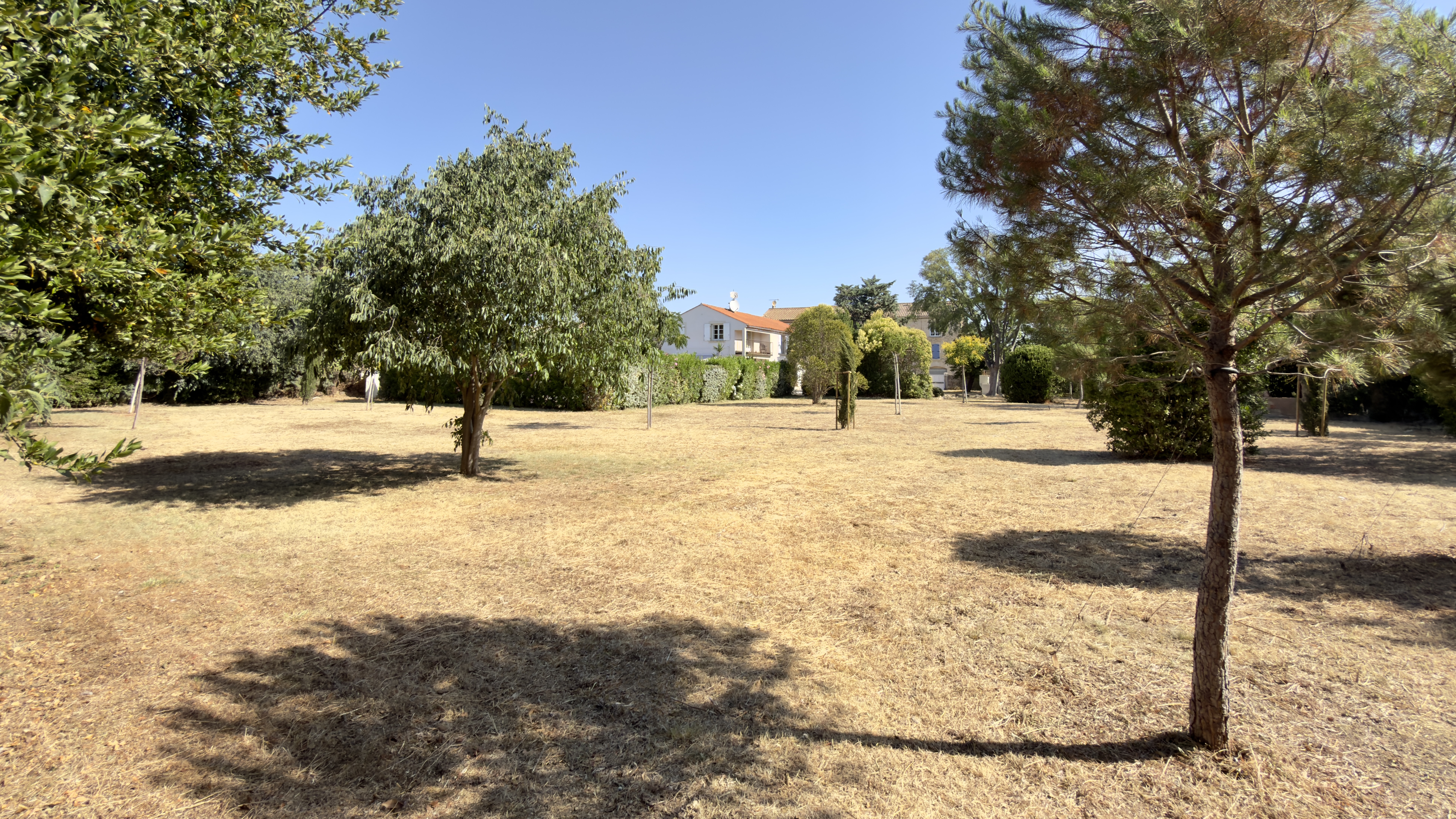 Propriété en France à vendre à Saint-Nazaire-d'Aude, Aude - €795 000 - photo 
