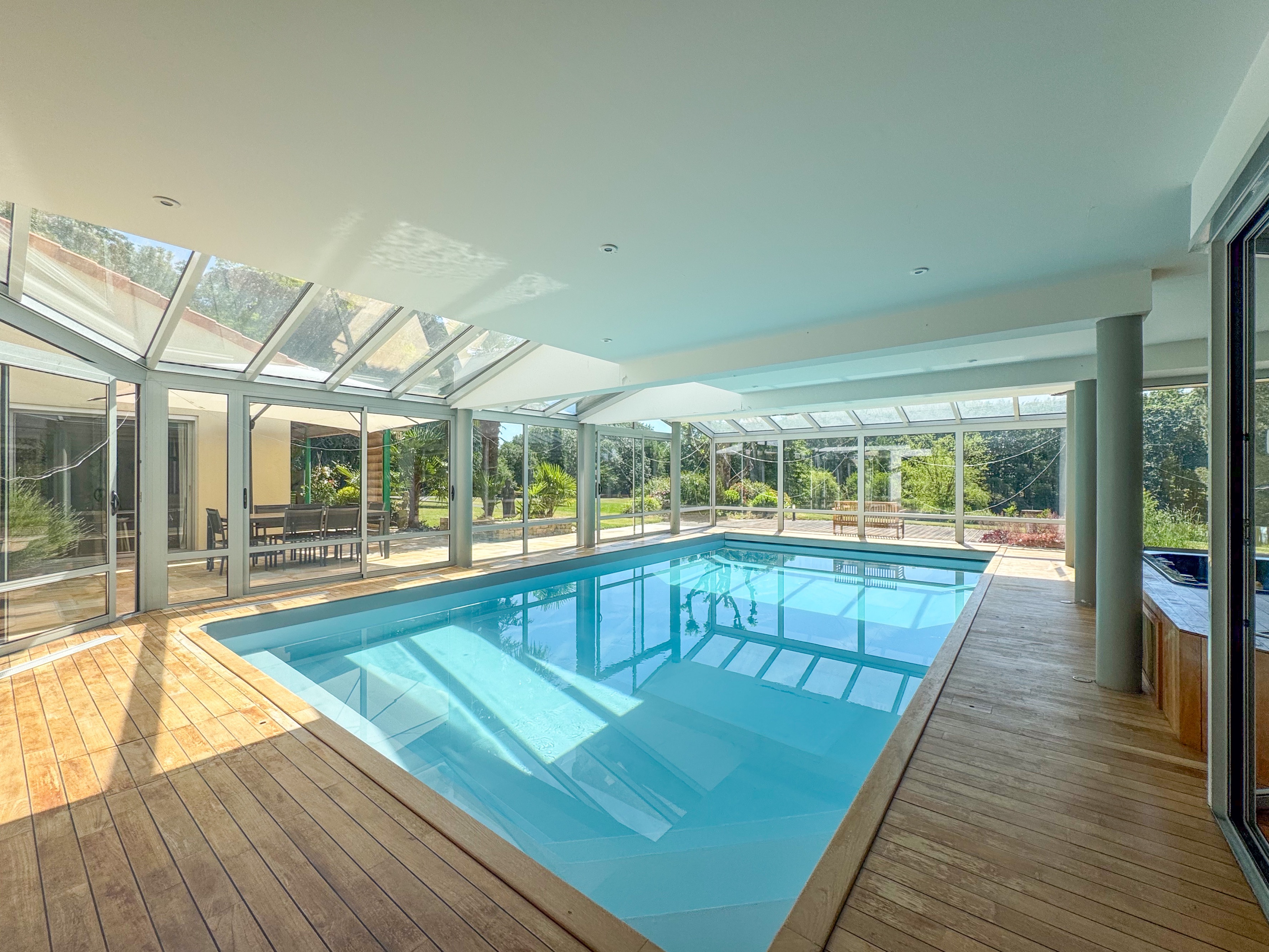French property for sale in Combrand, Deux-Sèvres - €690,000 - photo 