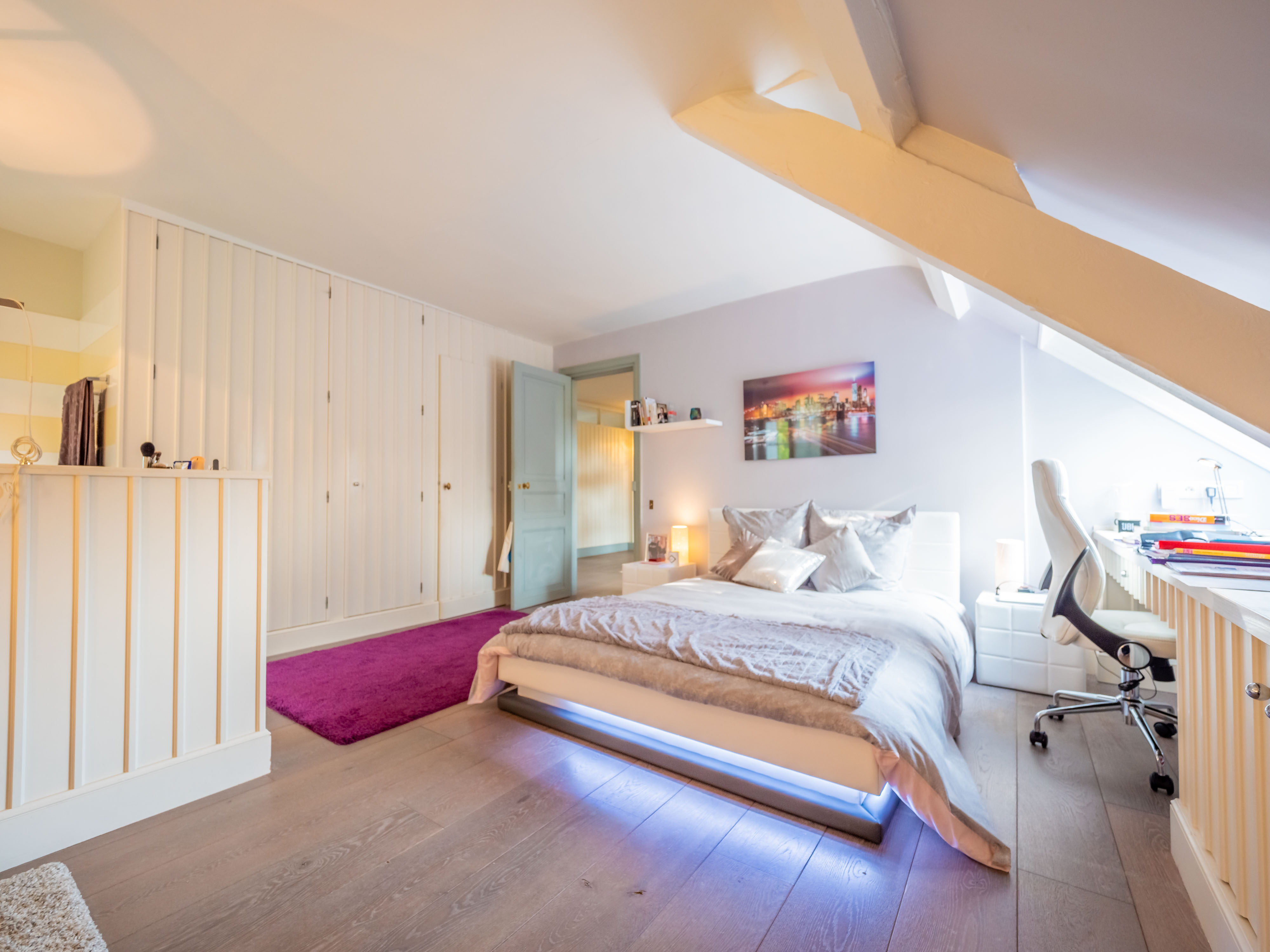Propriété en France à vendre à Vaux-sur-Seine, Yvelines - €900 000 - photo 