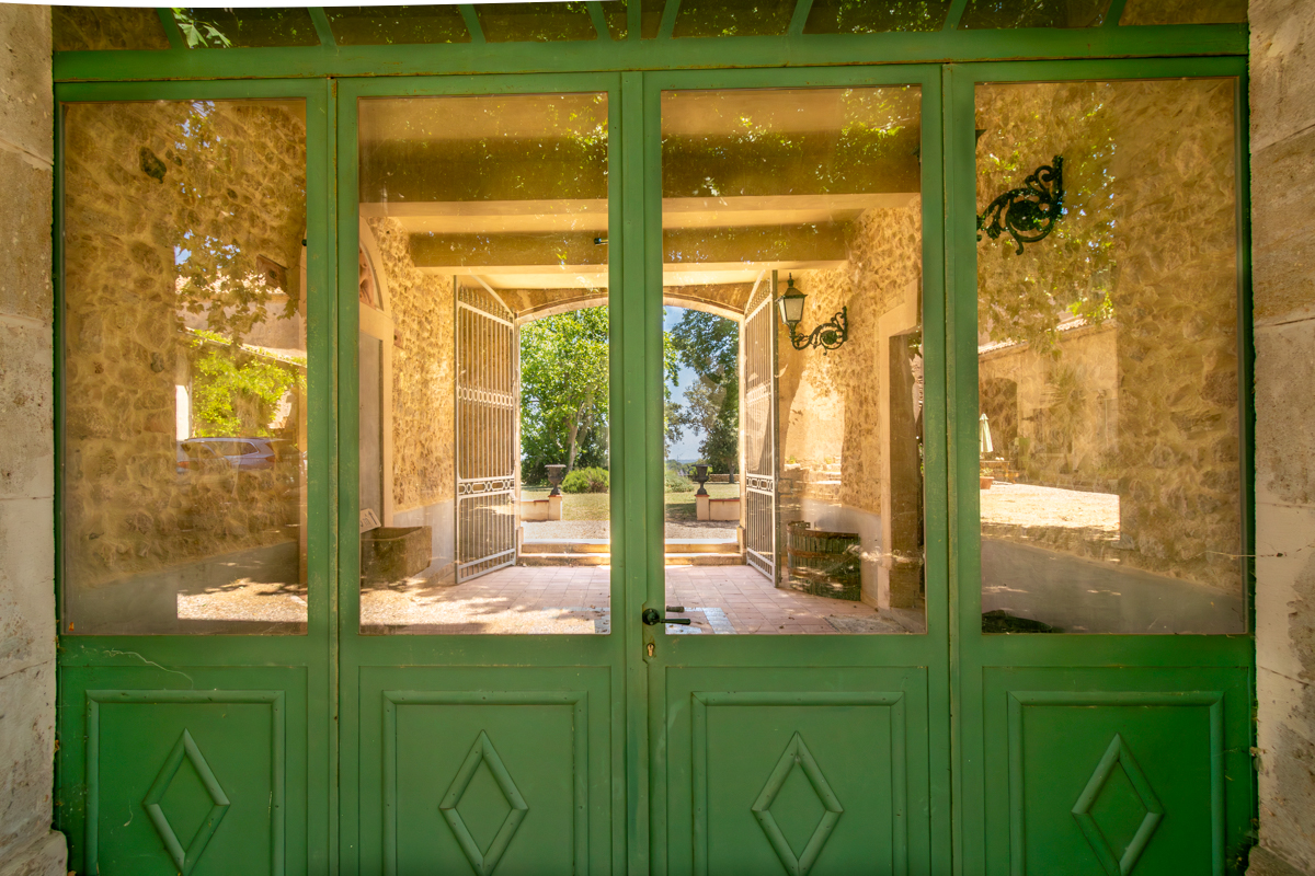 French property for sale in Puisserguier, Hérault - €950,000 - photo 