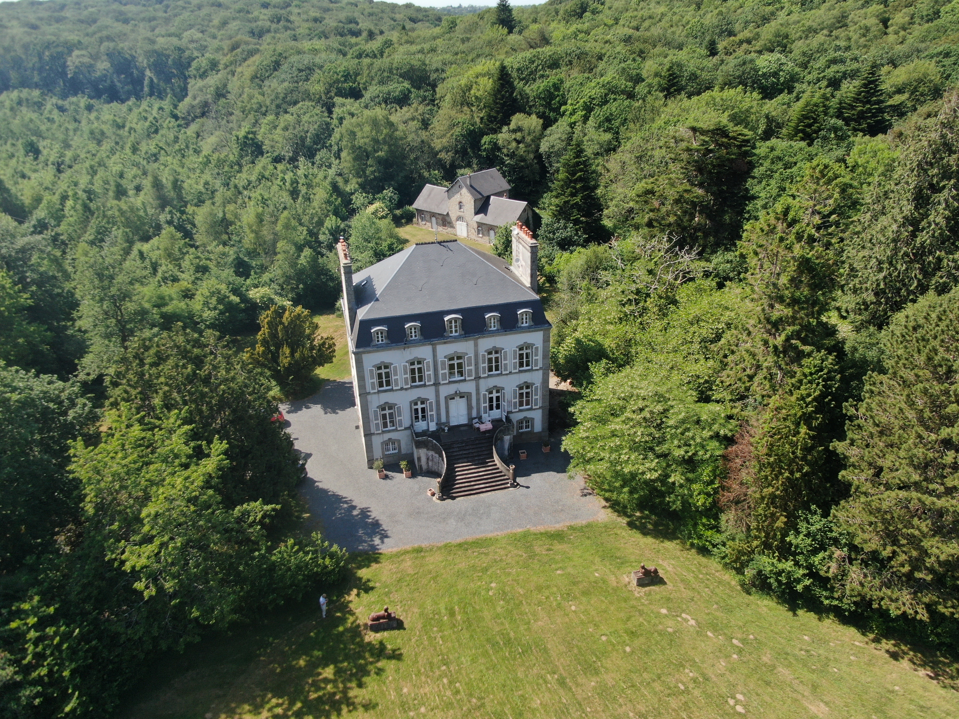 Propriété en France à vendre à Teurthéville-Hague, Manche - €1 500 000 - photo 