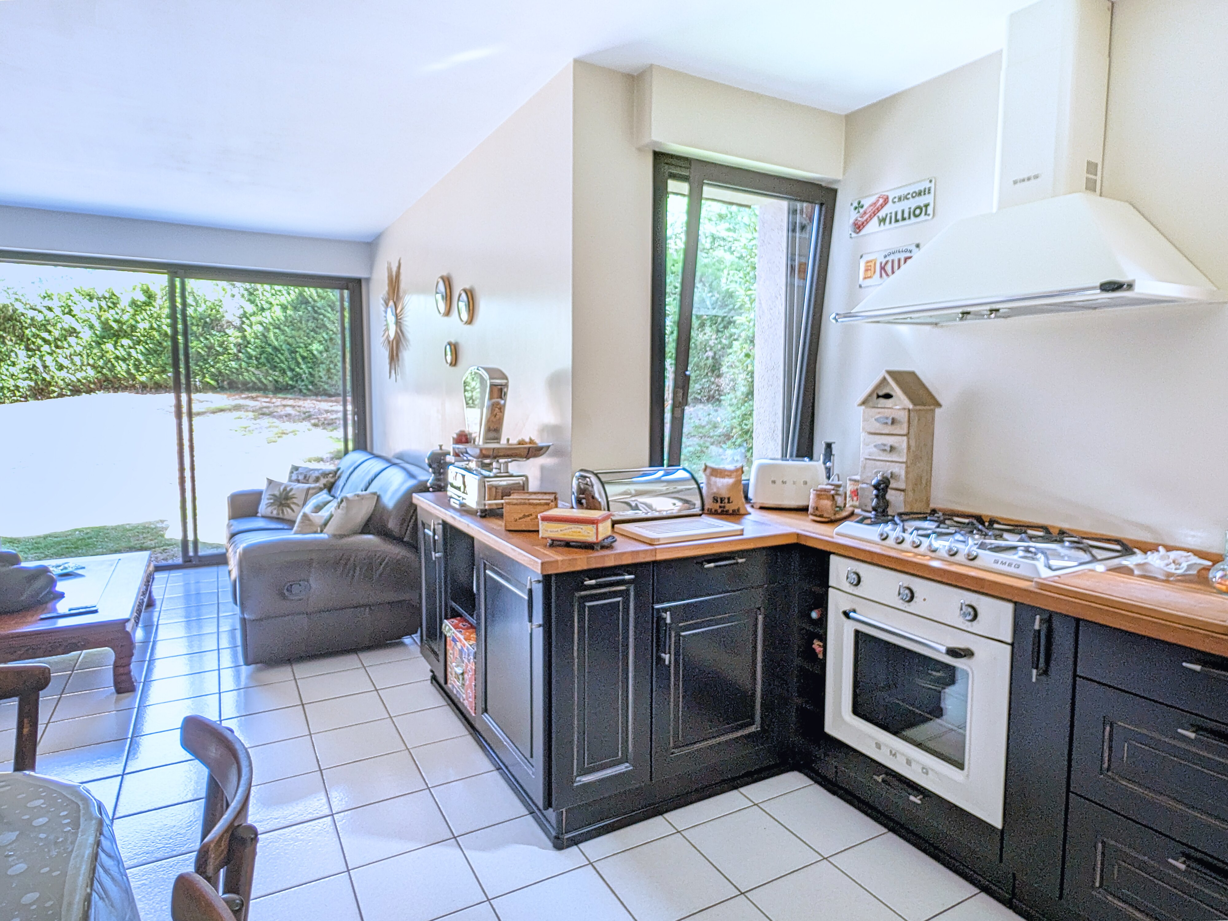 Propriété en France à vendre à Ambazac, Haute-Vienne - €530 000 - photo 
