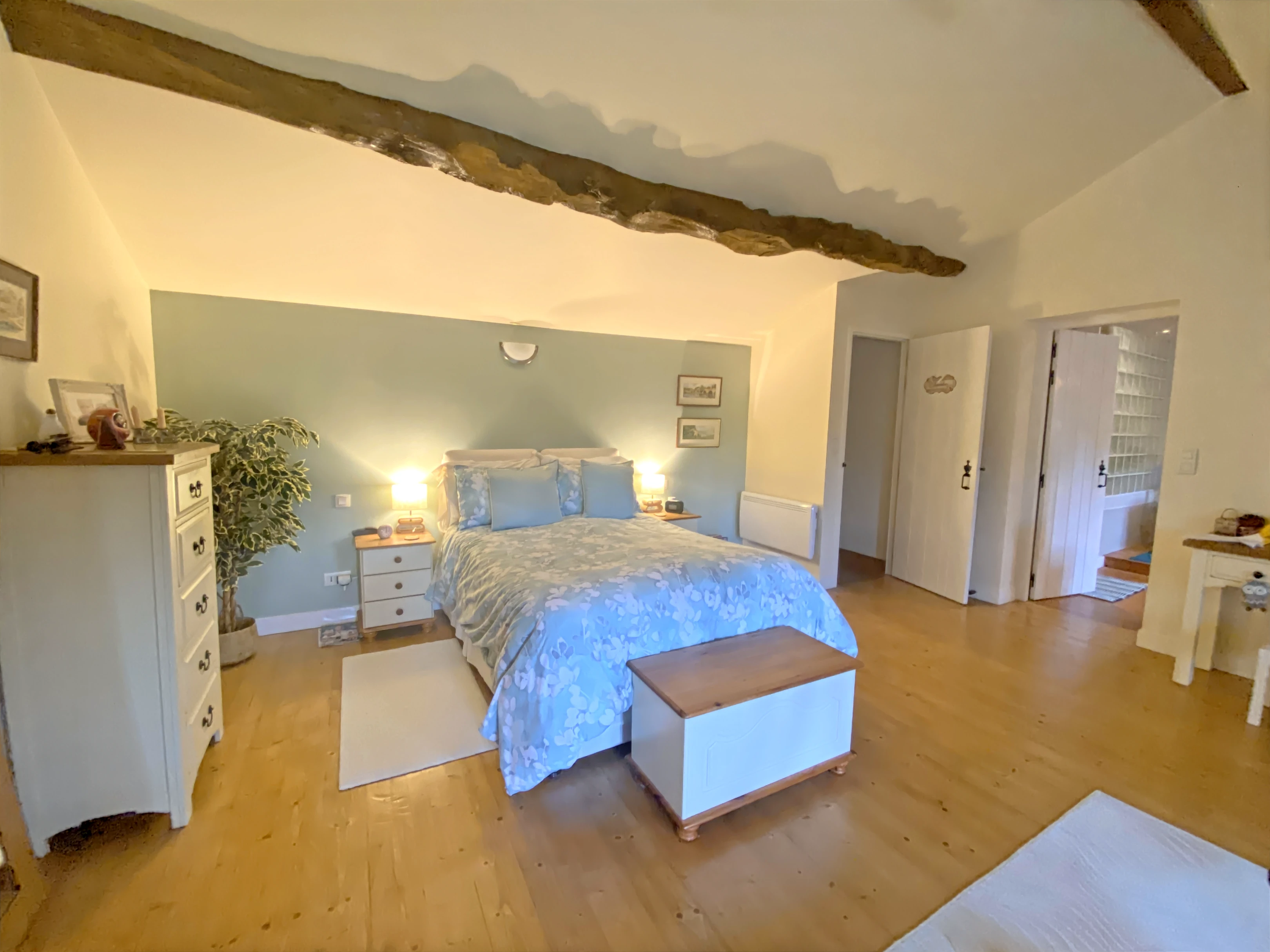 Propriété en France à vendre à Angeac-Champagne, Charente - €475 000 - photo 
