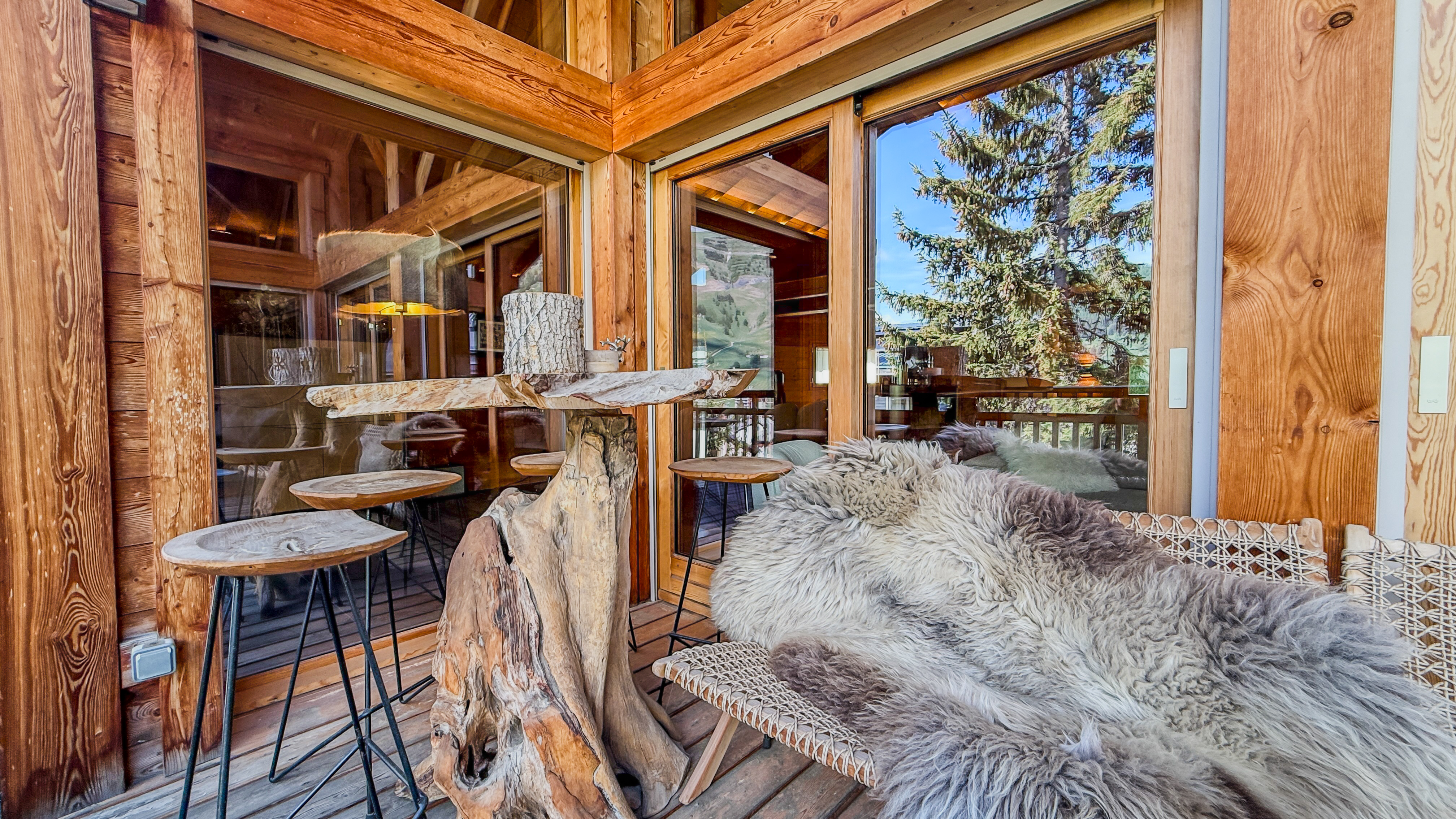 French property for sale in Les Deux Alpes, Isère - €2,800,000 - photo 