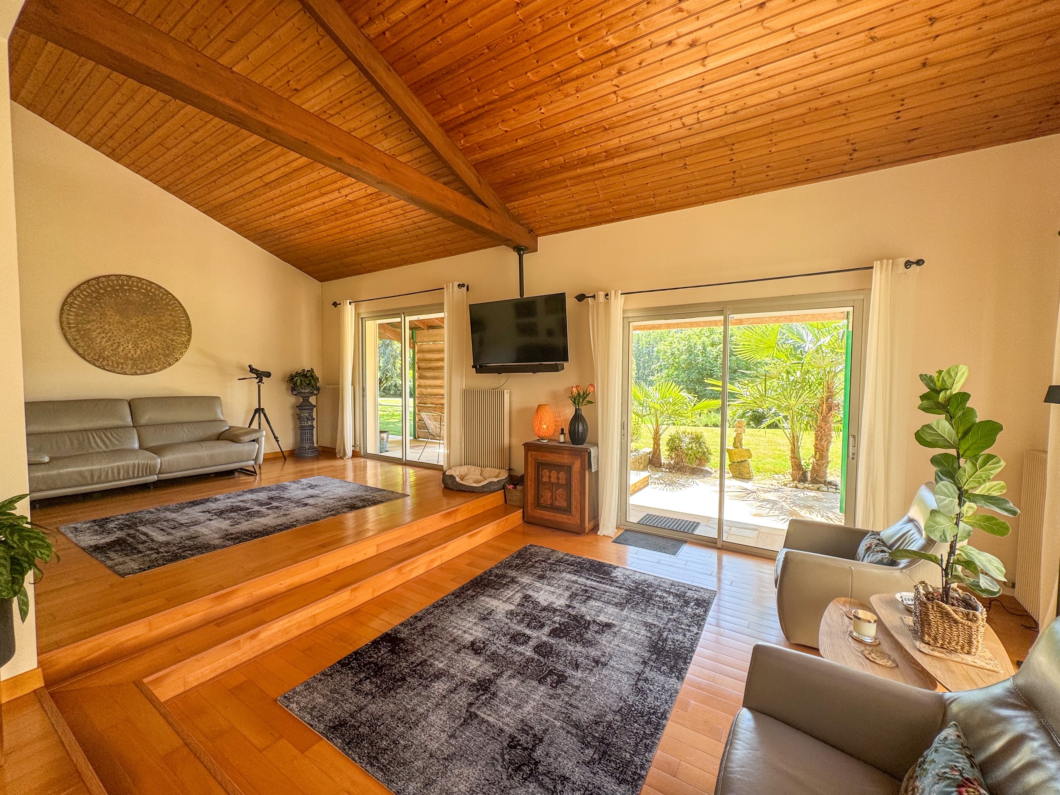 French property for sale in Combrand, Deux-Sèvres - €690,000 - photo 