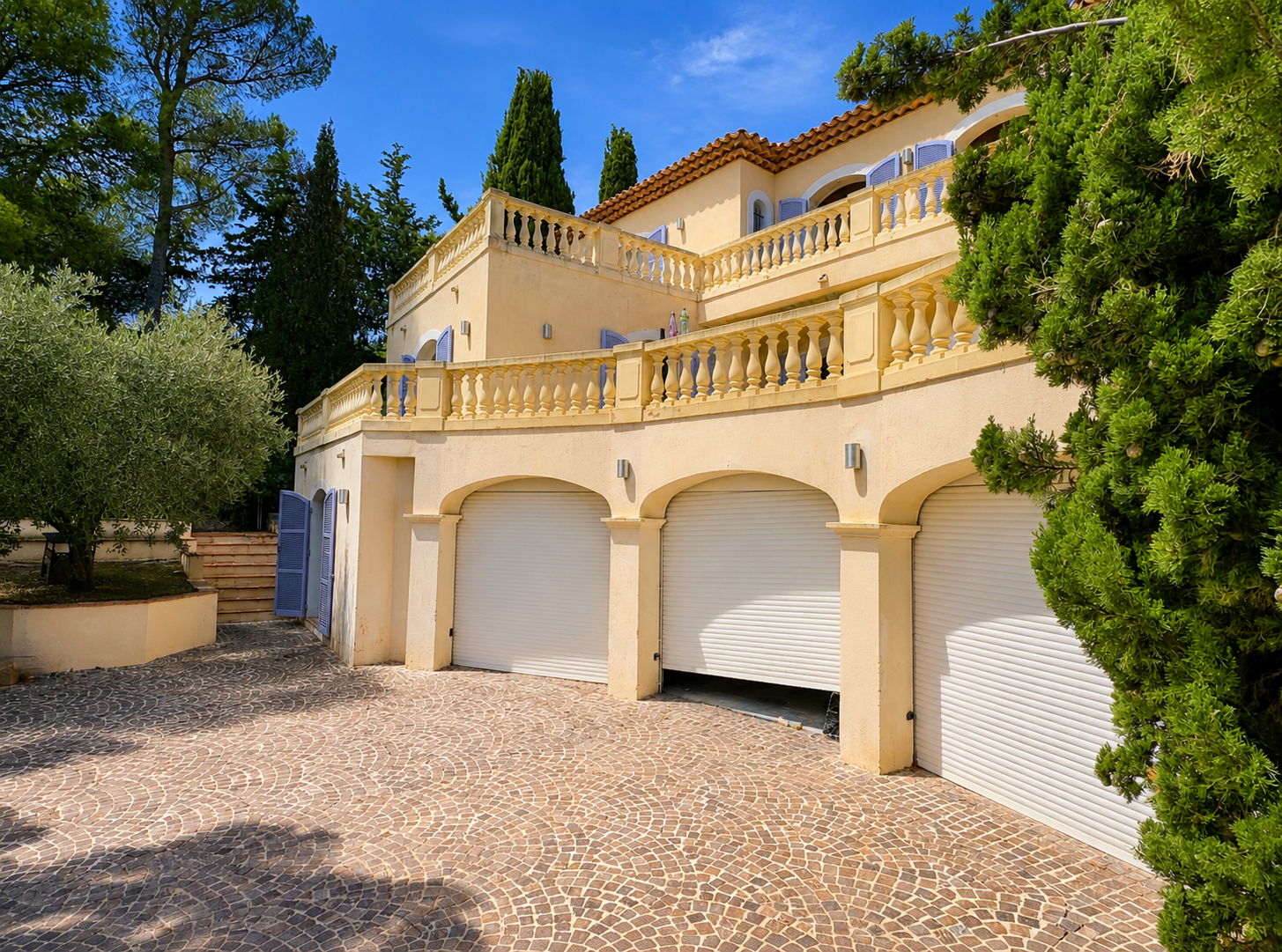 French property for sale in Saint-Jean-Cap-Ferrat, Alpes-Maritimes - €12,600,000 - photo 