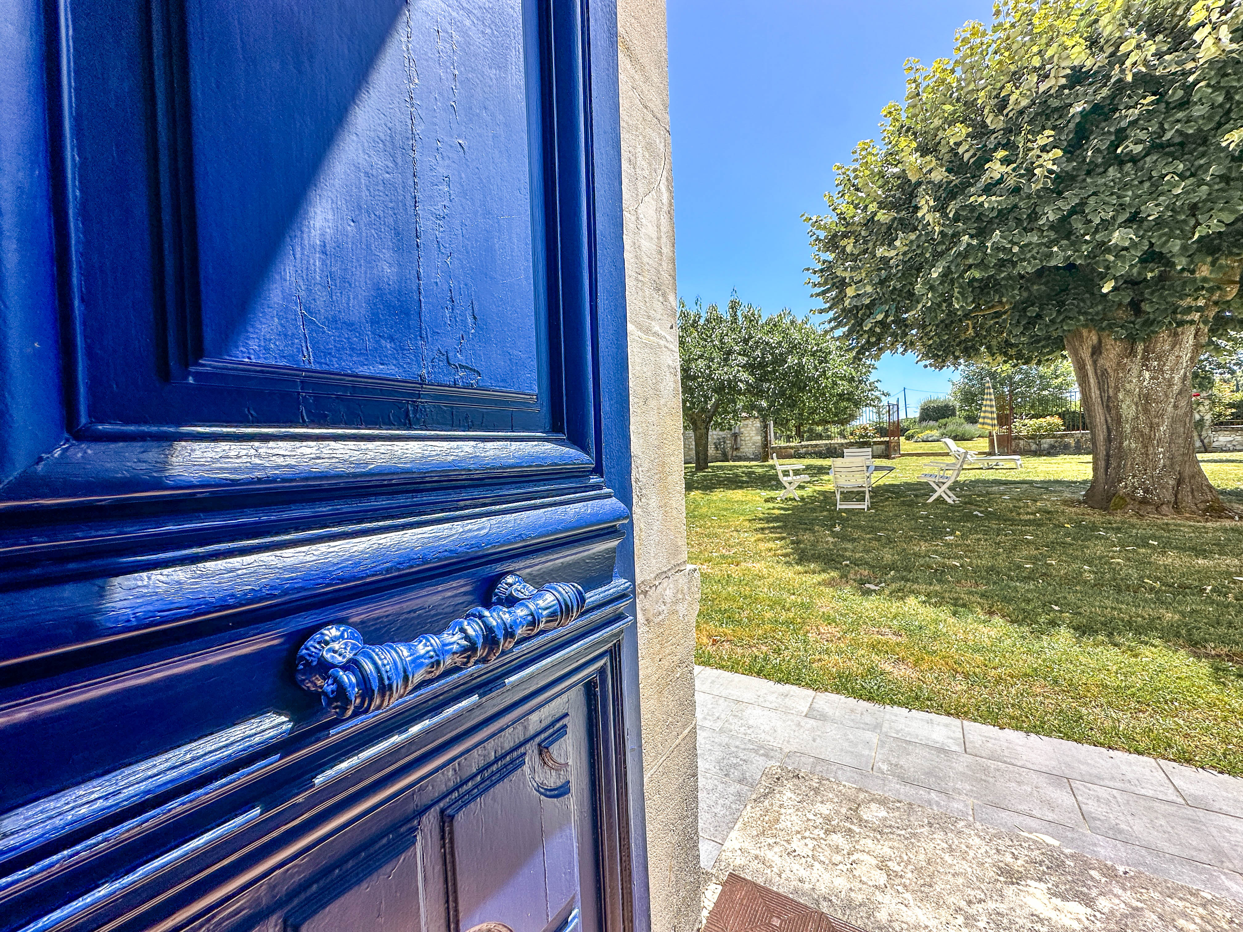French property for sale in Louzac-Saint-André, Charente - €535,000 - photo 