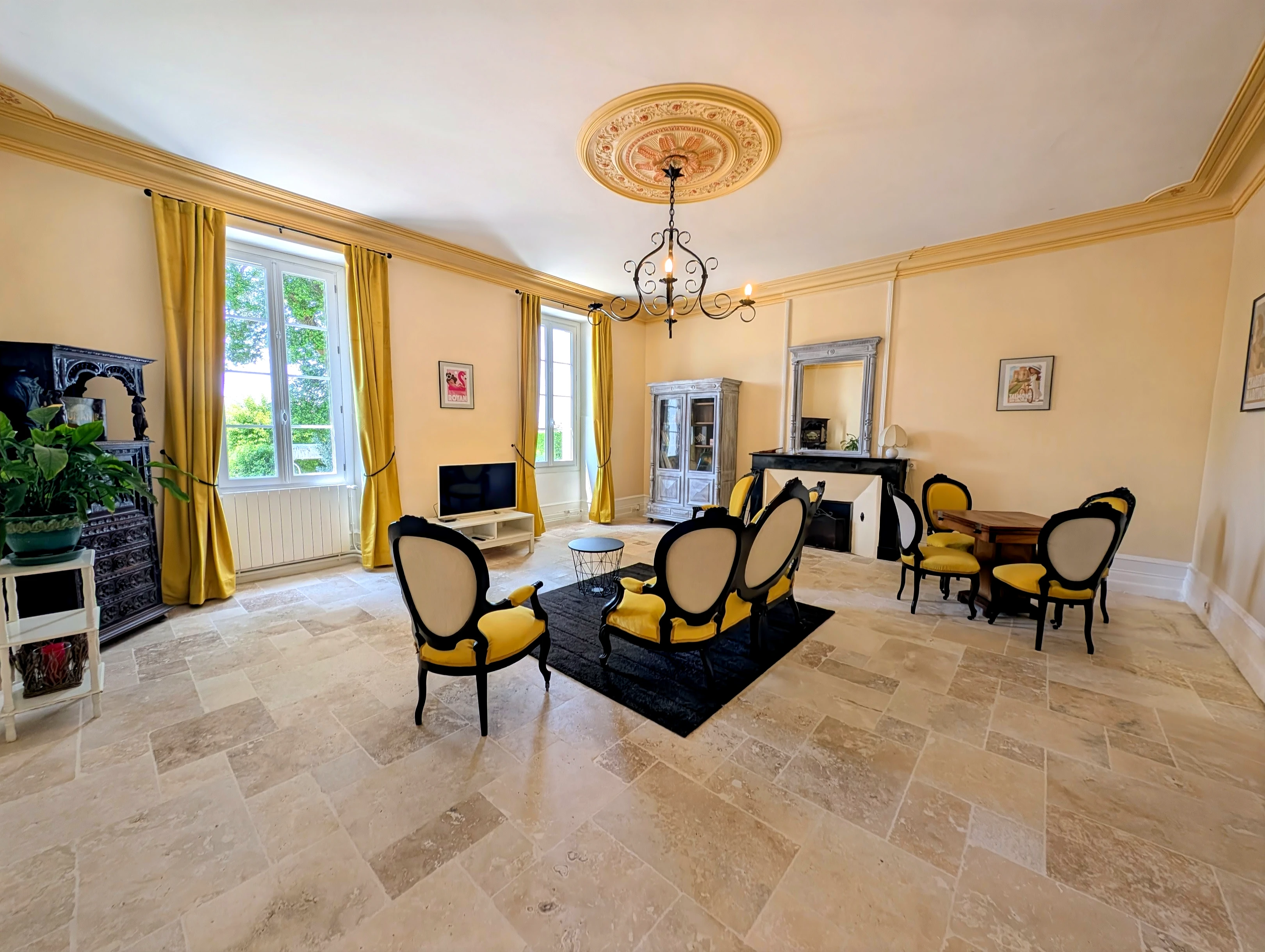 French property for sale in Lorignac, Charente-Maritime - €767,000 - photo 