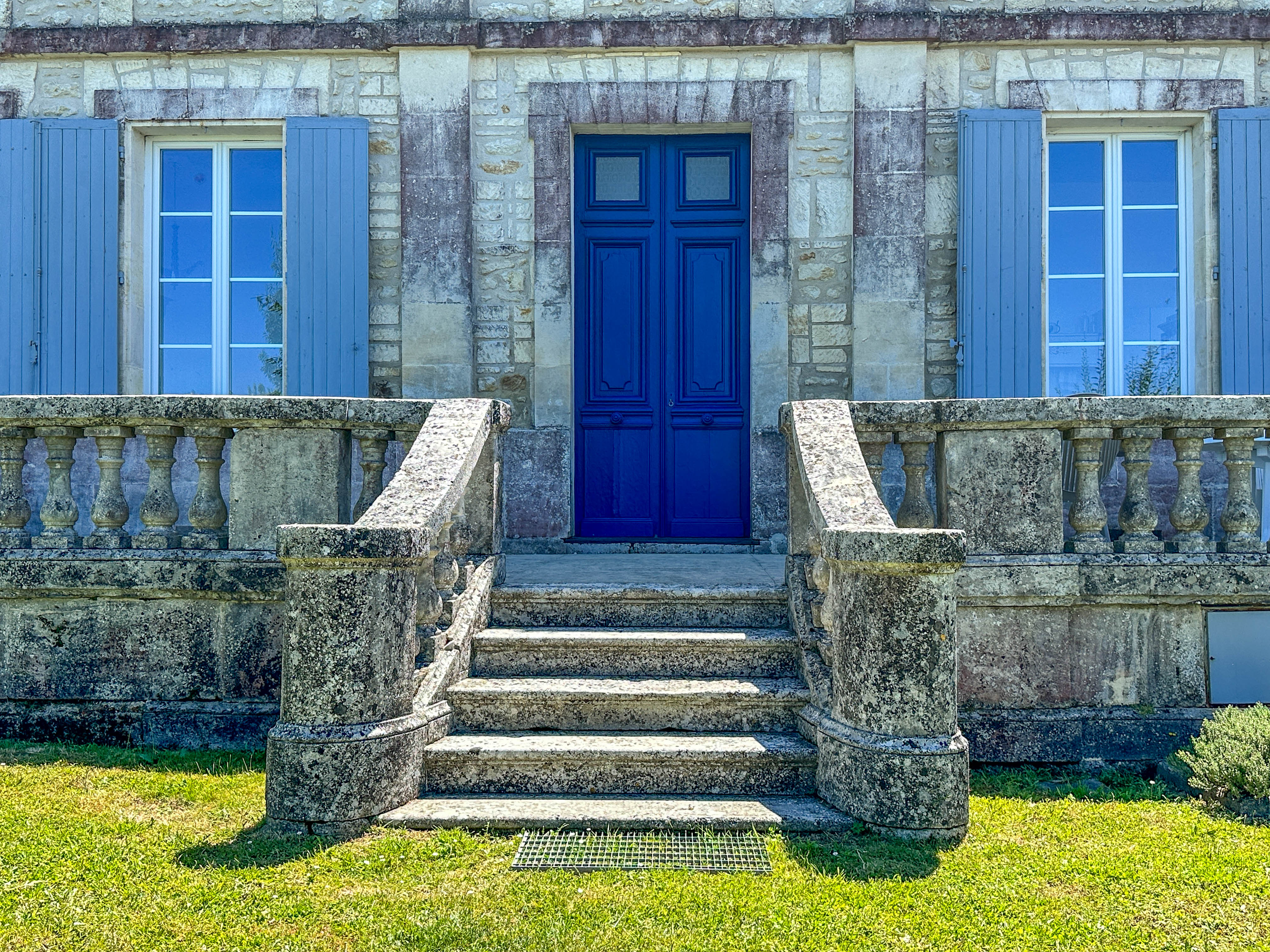 French property for sale in Louzac-Saint-André, Charente - €535,000 - photo 