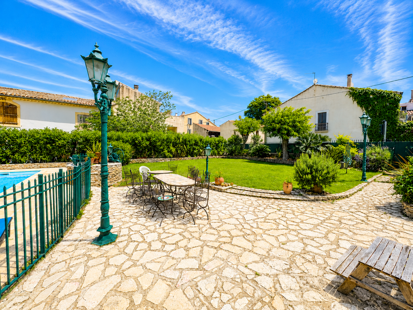 French property for sale in Magalas, Hérault - €569,000 - photo 