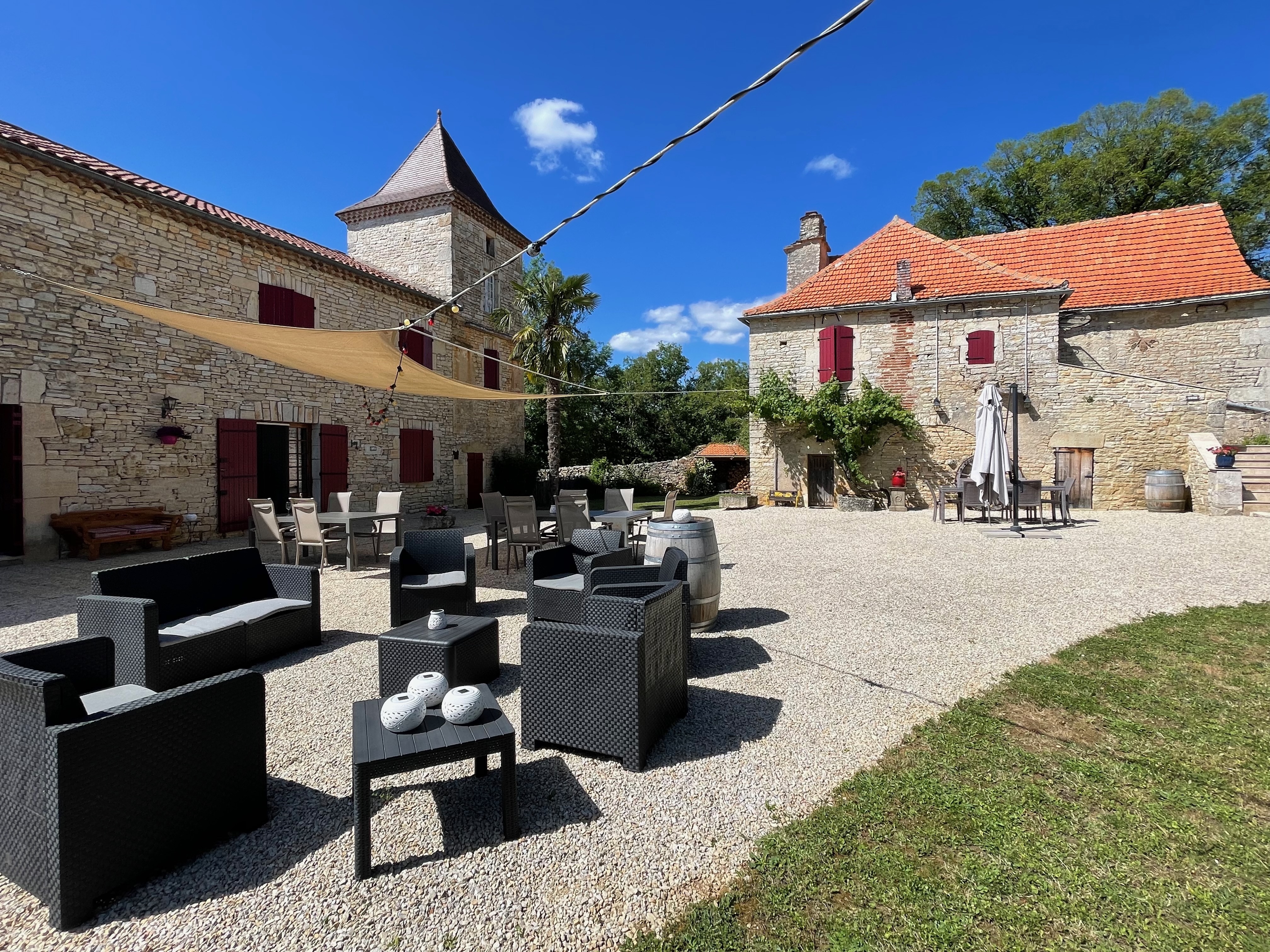 French property for sale in Pontcirq, Lot - €818,000 - photo 