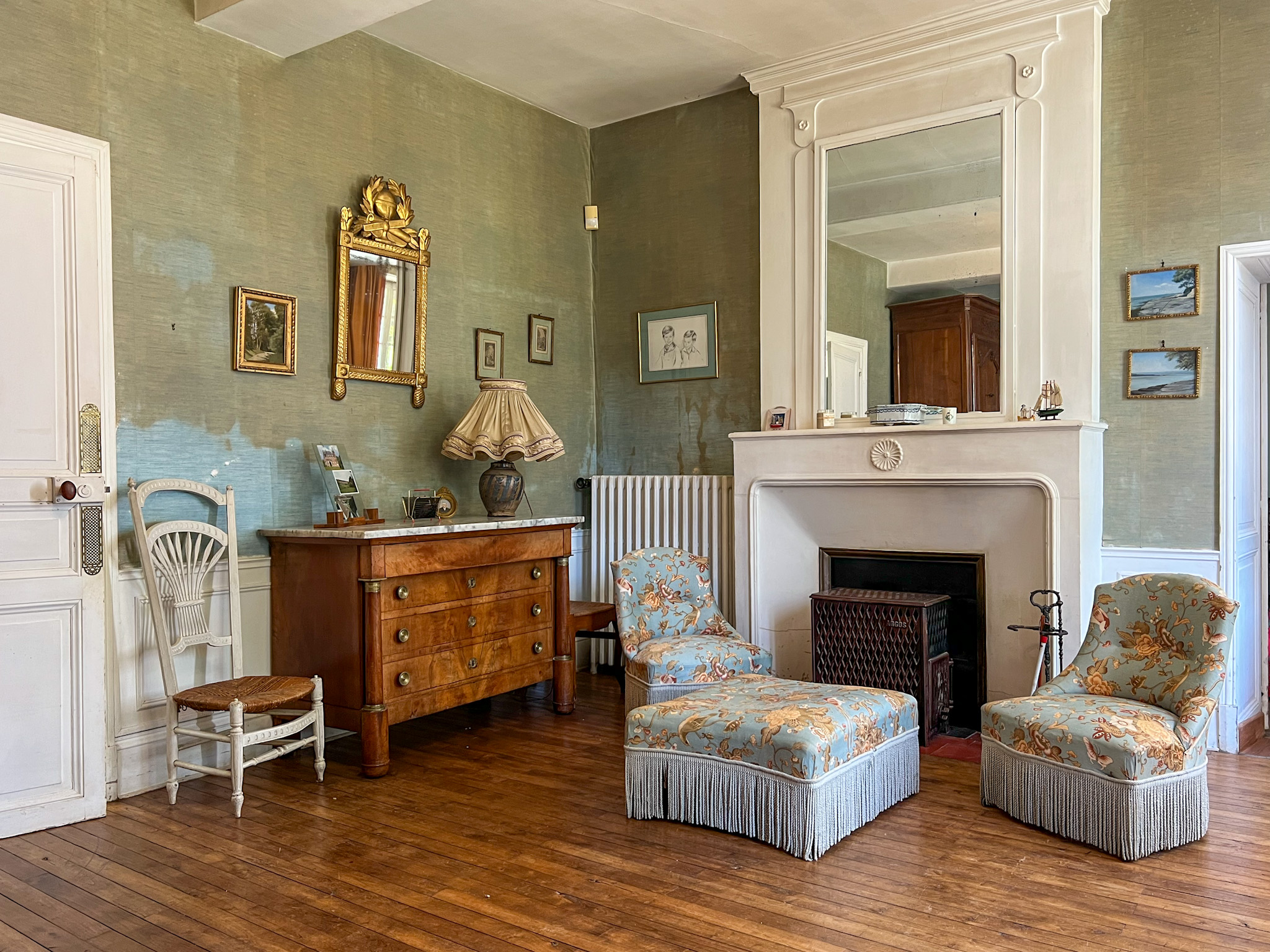 French property for sale in Oradour, Charente - €1,170,000 - photo 