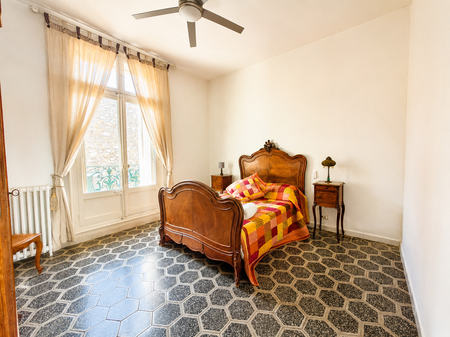 French property for sale in Magalas, Hérault - €569,000 - photo 