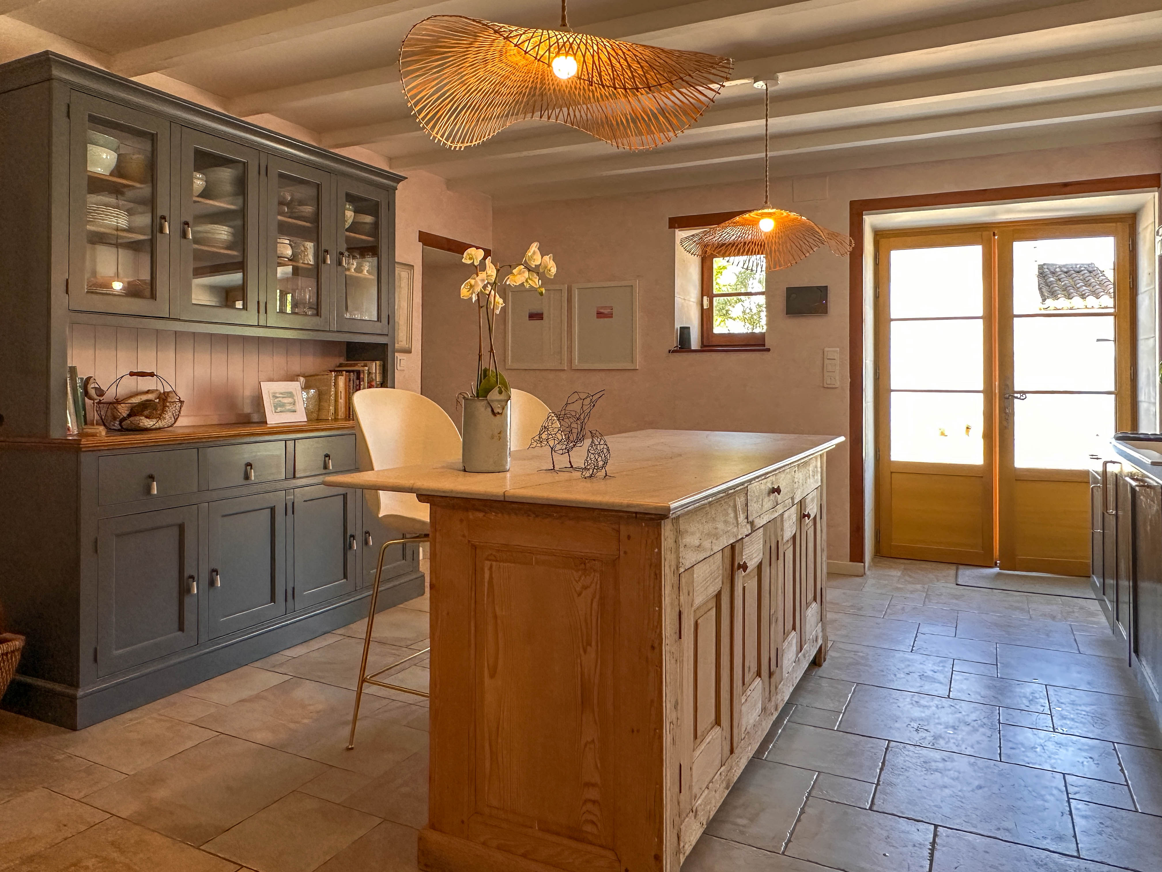 Propriété en France à vendre à Sonnac, Charente-Maritime - €599 000 - photo 