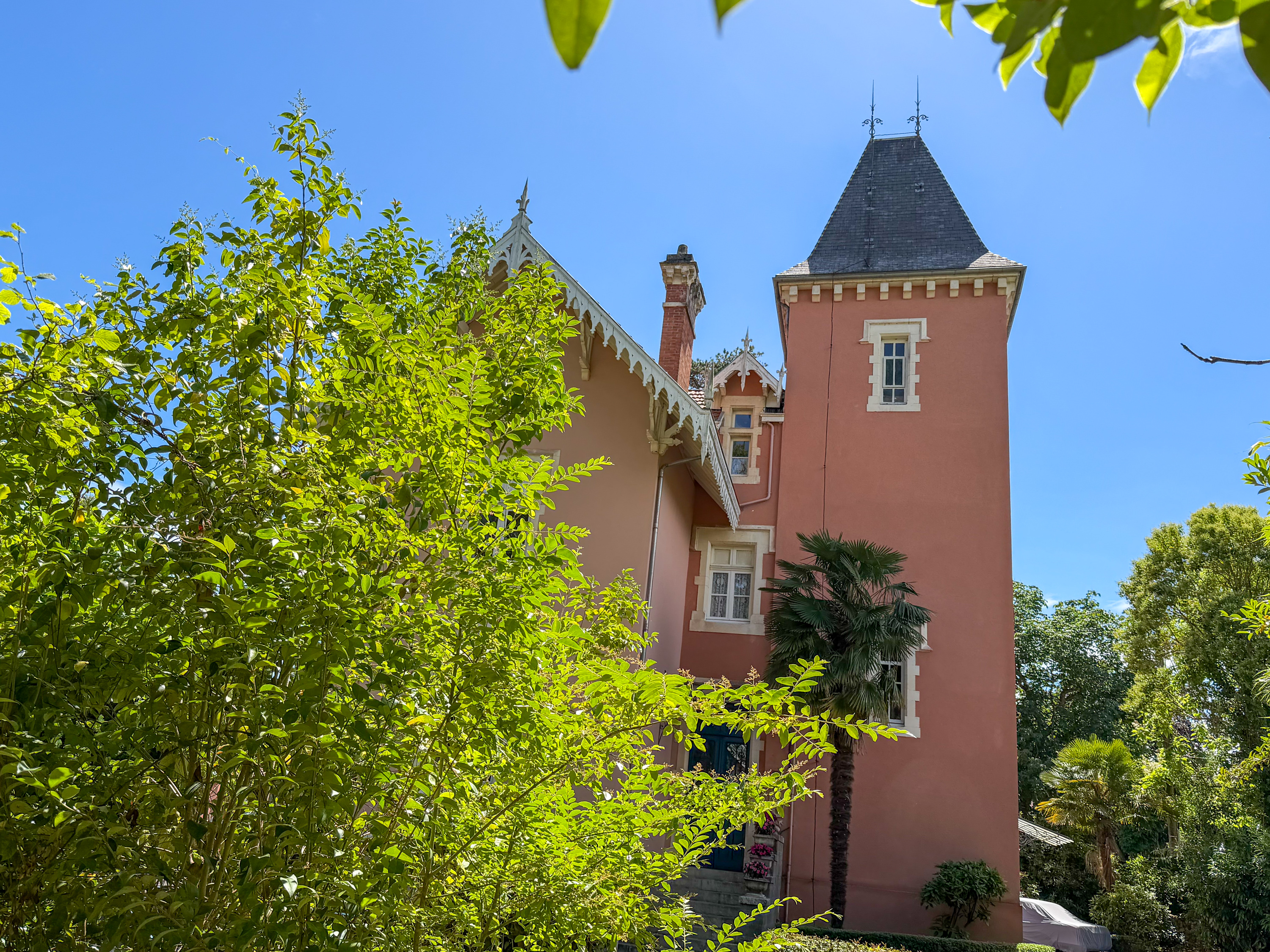 French property for sale in Salies-de-Béarn, Pyrénées-Atlantiques - €1,064,000 - photo 