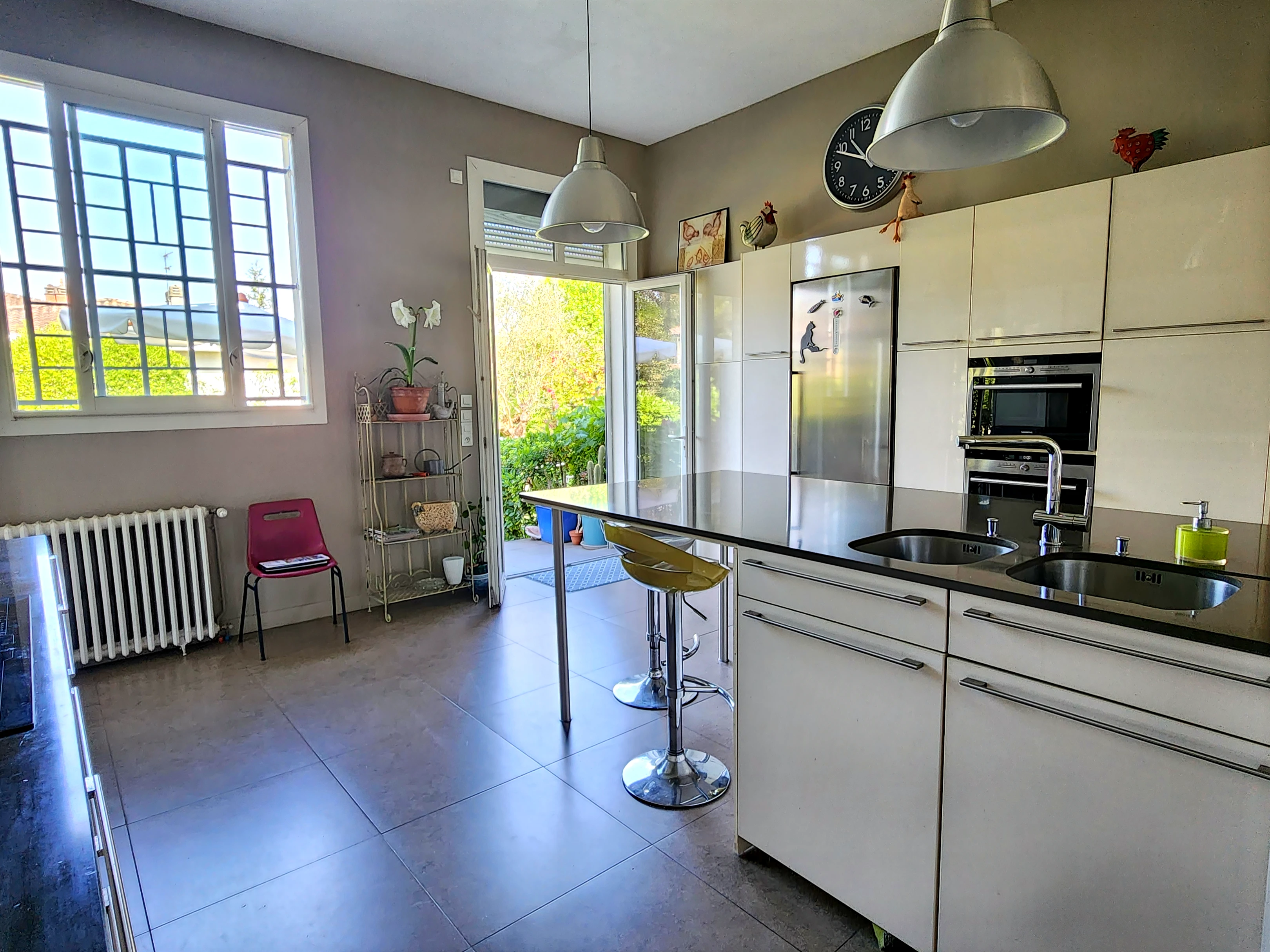 French property for sale in Talence, Gironde - €1,495,560 - photo 
