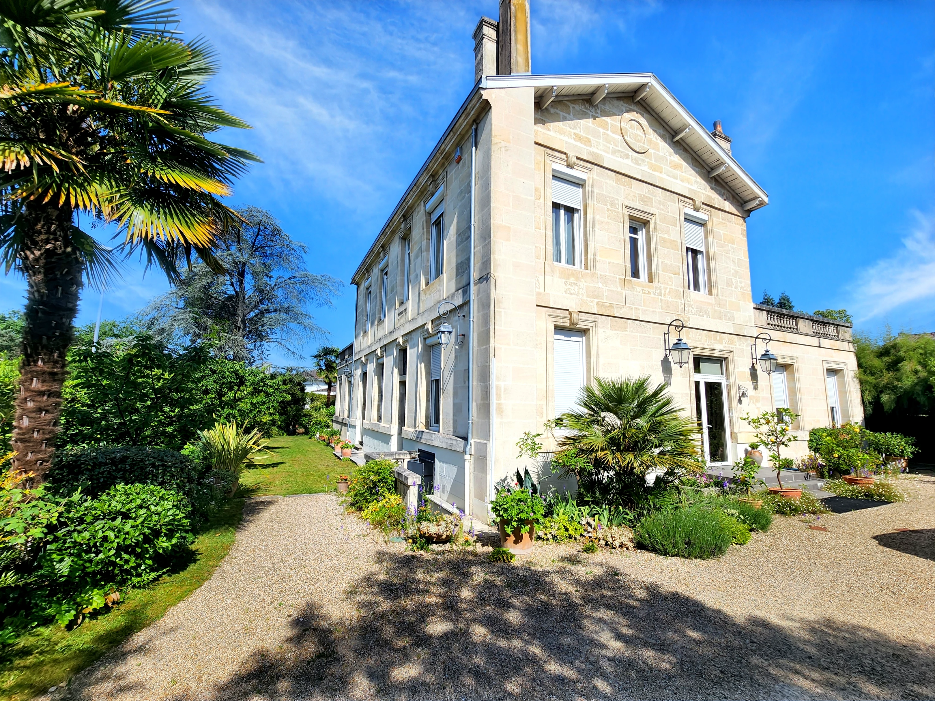 French property for sale in Talence, Gironde - €1,495,560 - photo 