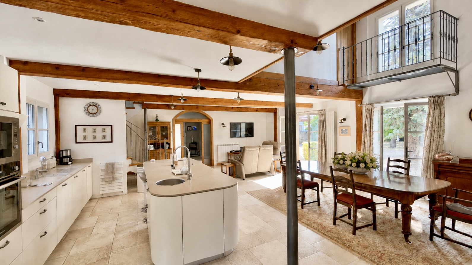 Propriété en France à vendre à Saint-Nazaire-d'Aude, Aude - €795 000 - photo 
