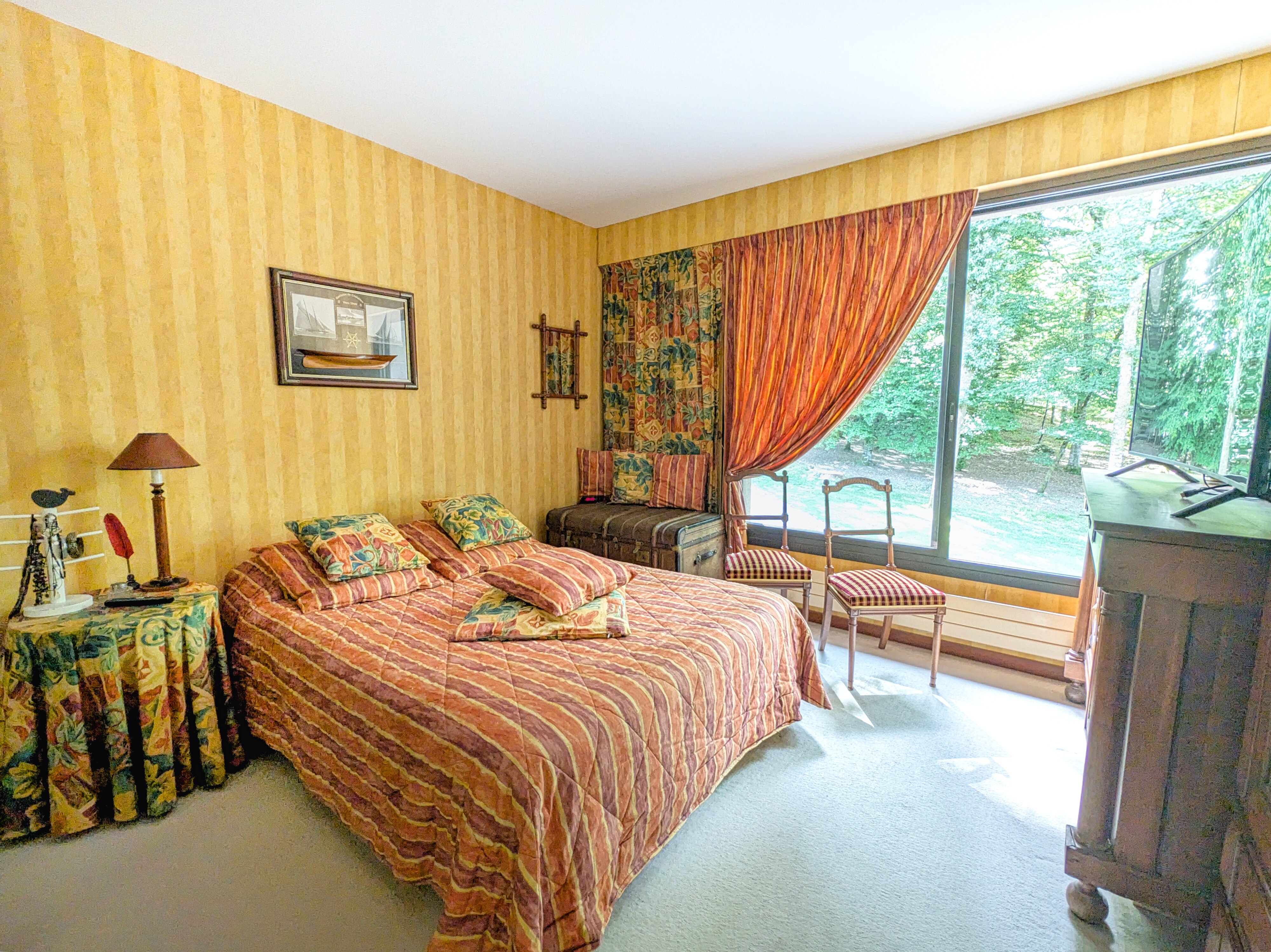 Propriété en France à vendre à Ambazac, Haute-Vienne - €530 000 - photo 