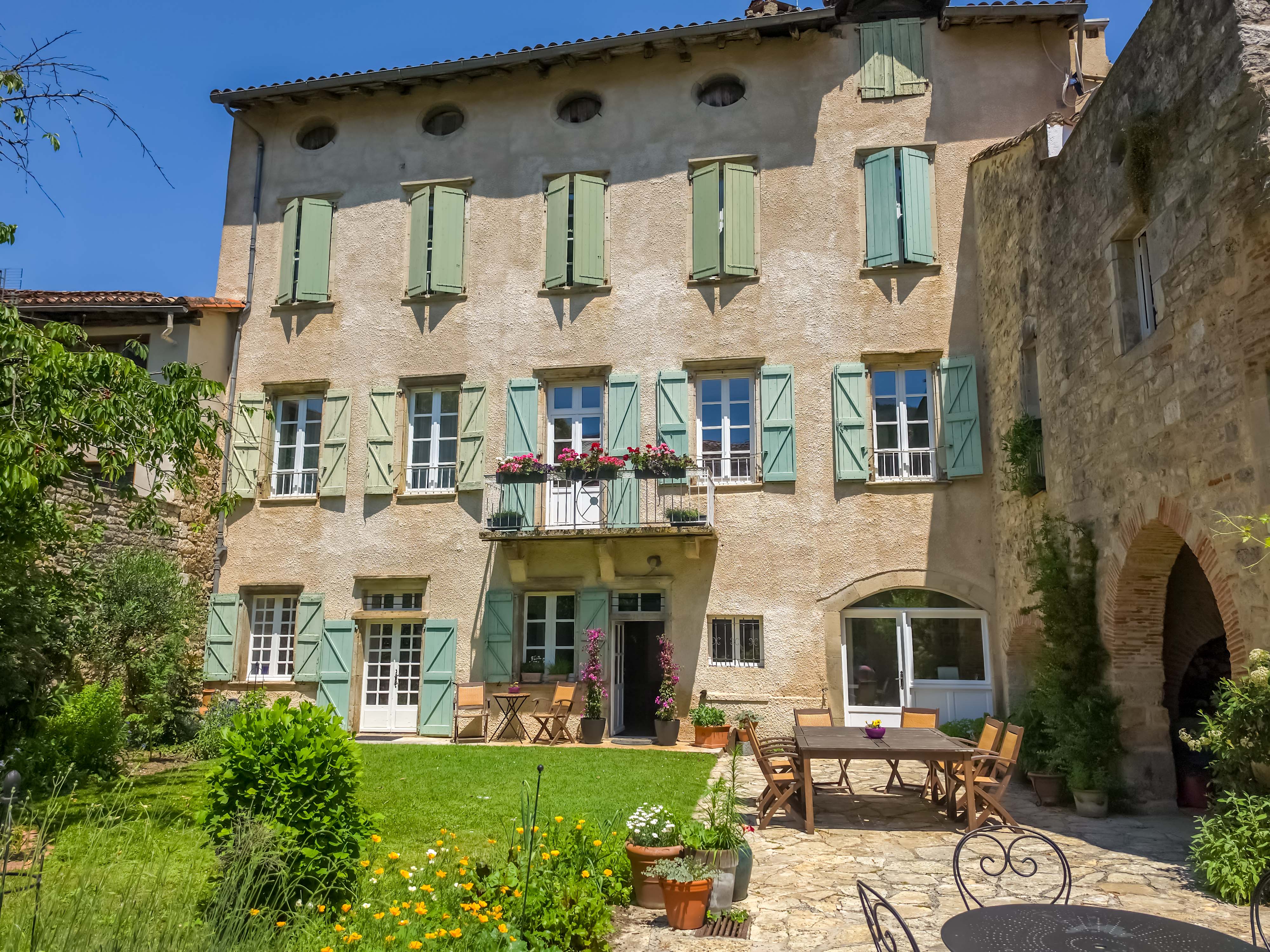Propriété en France à vendre à Saint-Antonin-Noble-Val, Tarn-et-Garonne - €697 000 - photo 