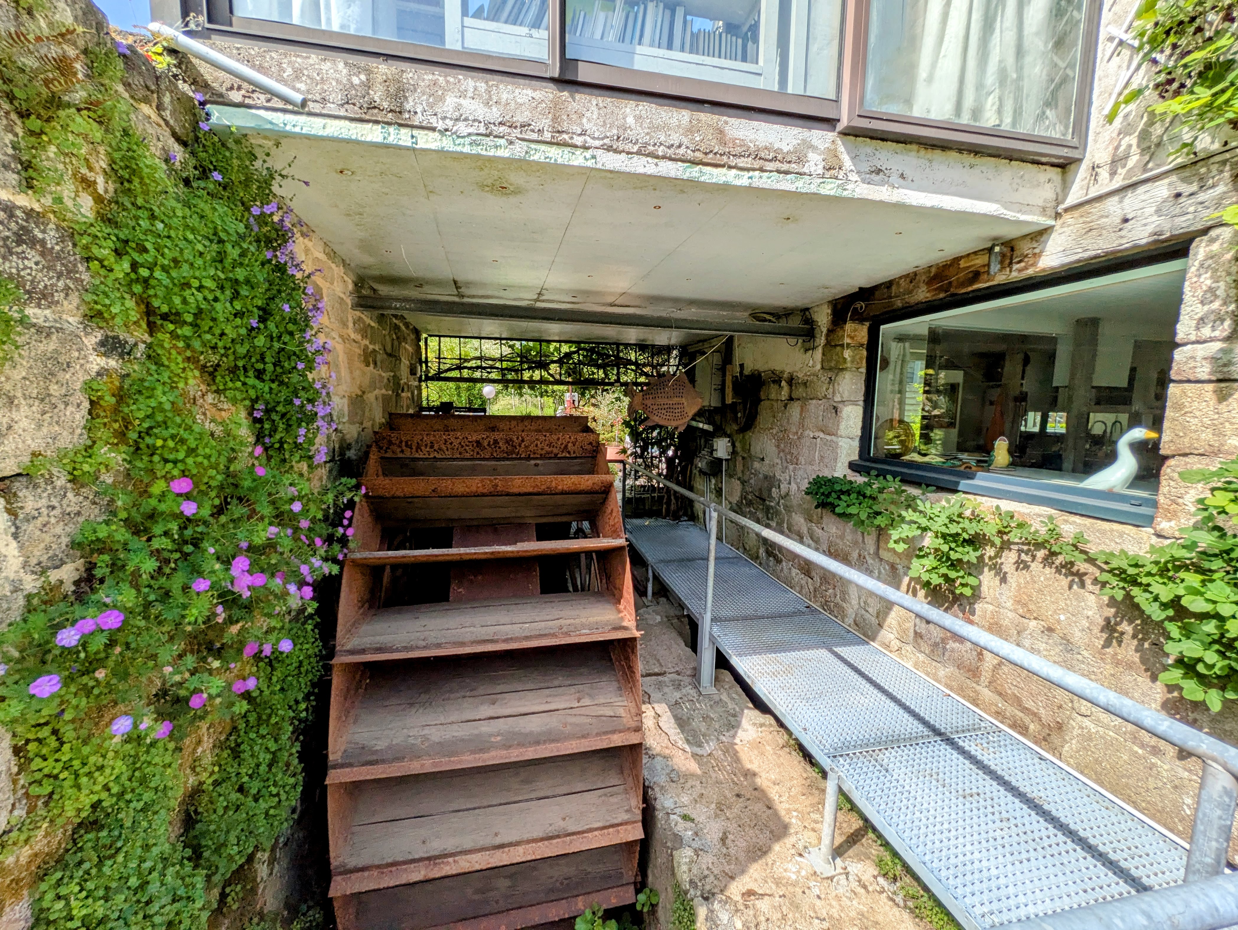 French property for sale in Quimper, Finistère - €670,000 - photo 
