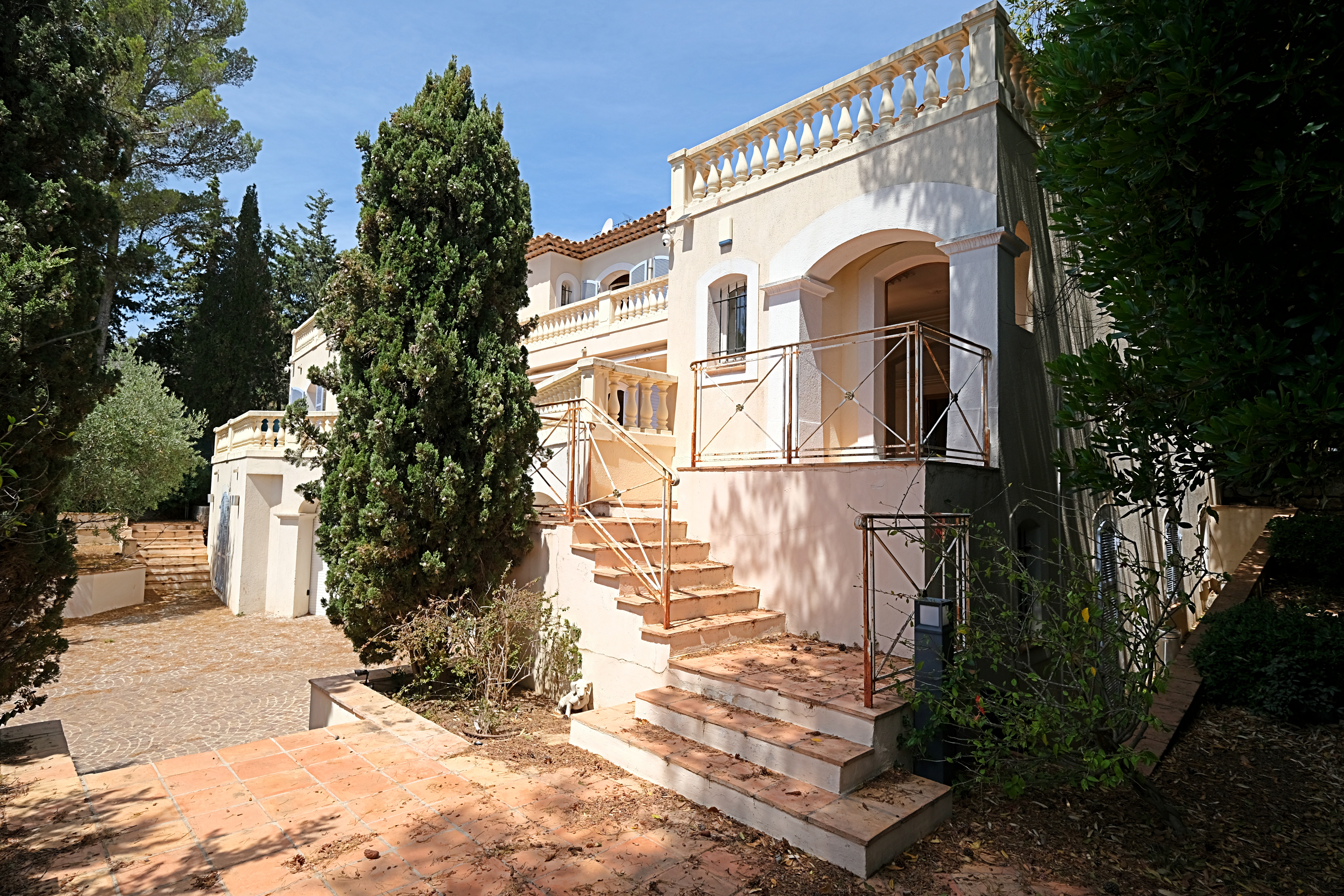 French property for sale in Saint-Jean-Cap-Ferrat, Alpes-Maritimes - €12,600,000 - photo 