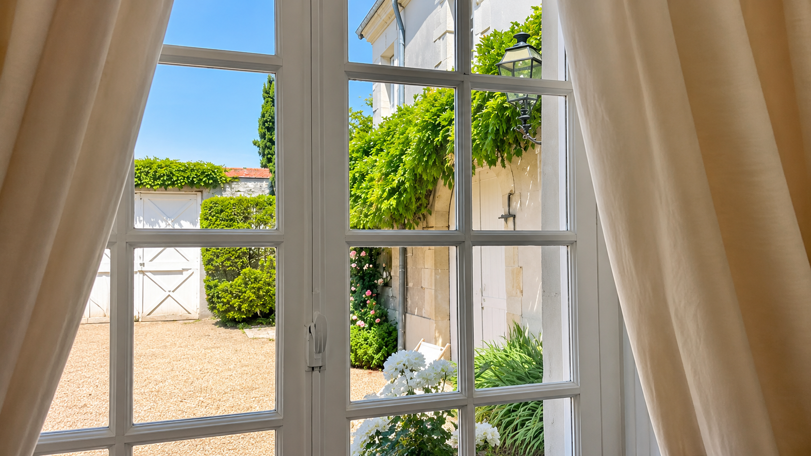 Propriété en France à vendre à Vaux-sur-Vienne, Vienne - €1 850 000 - photo 