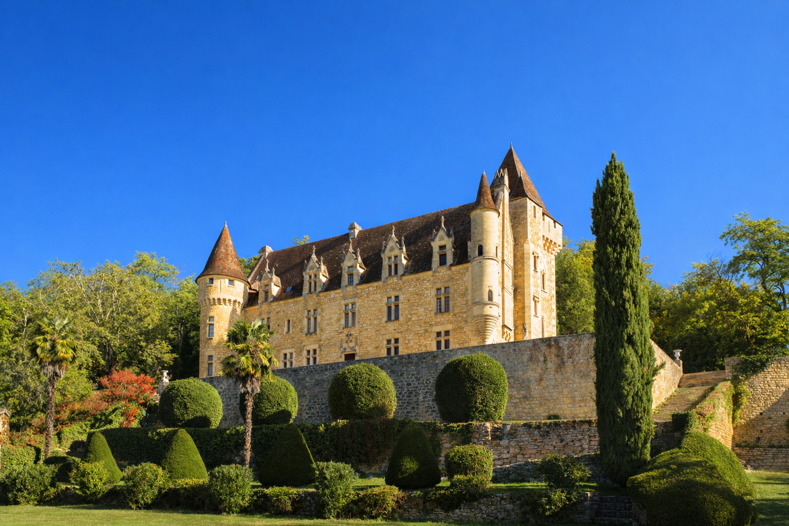 Propriété en France à vendre à Carlux, Dordogne - €4 500 000 - photo 