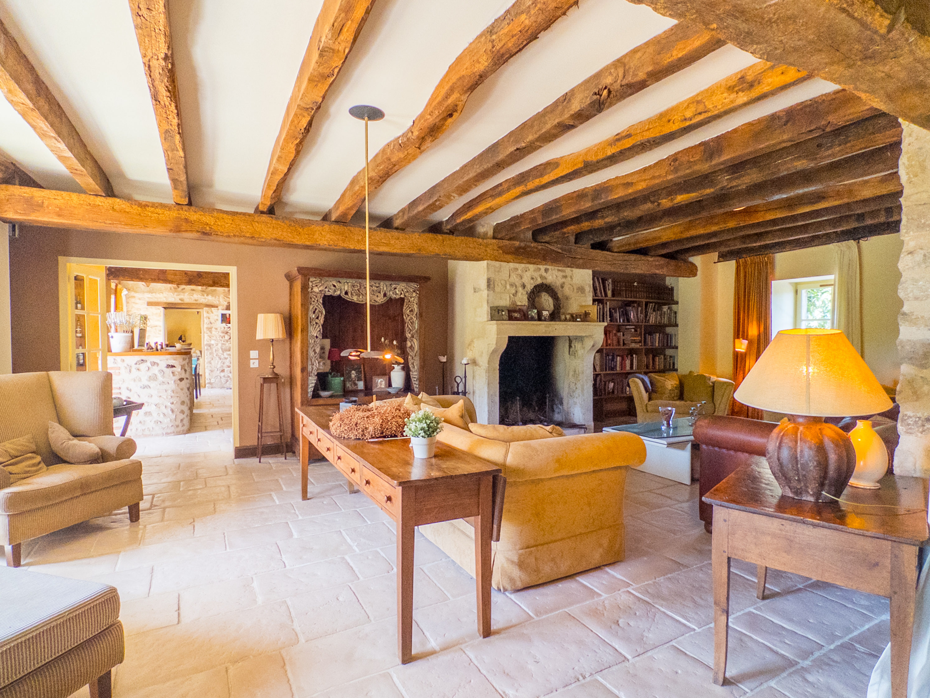 Propriété en France à vendre à Coulonges, Vienne - €894 999 - photo 