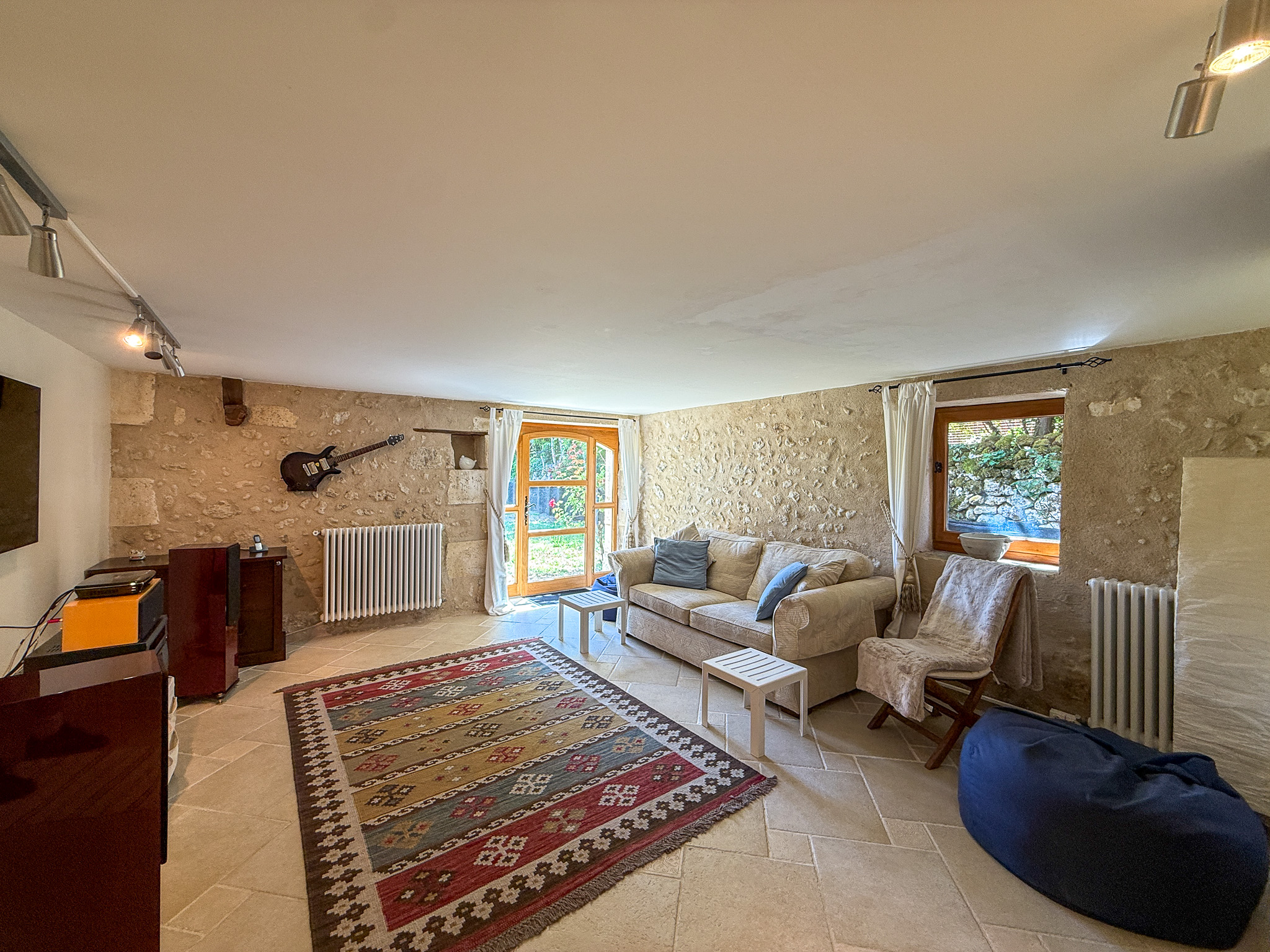 Propriété en France à vendre à Celles, Dordogne - €599 000 - photo 