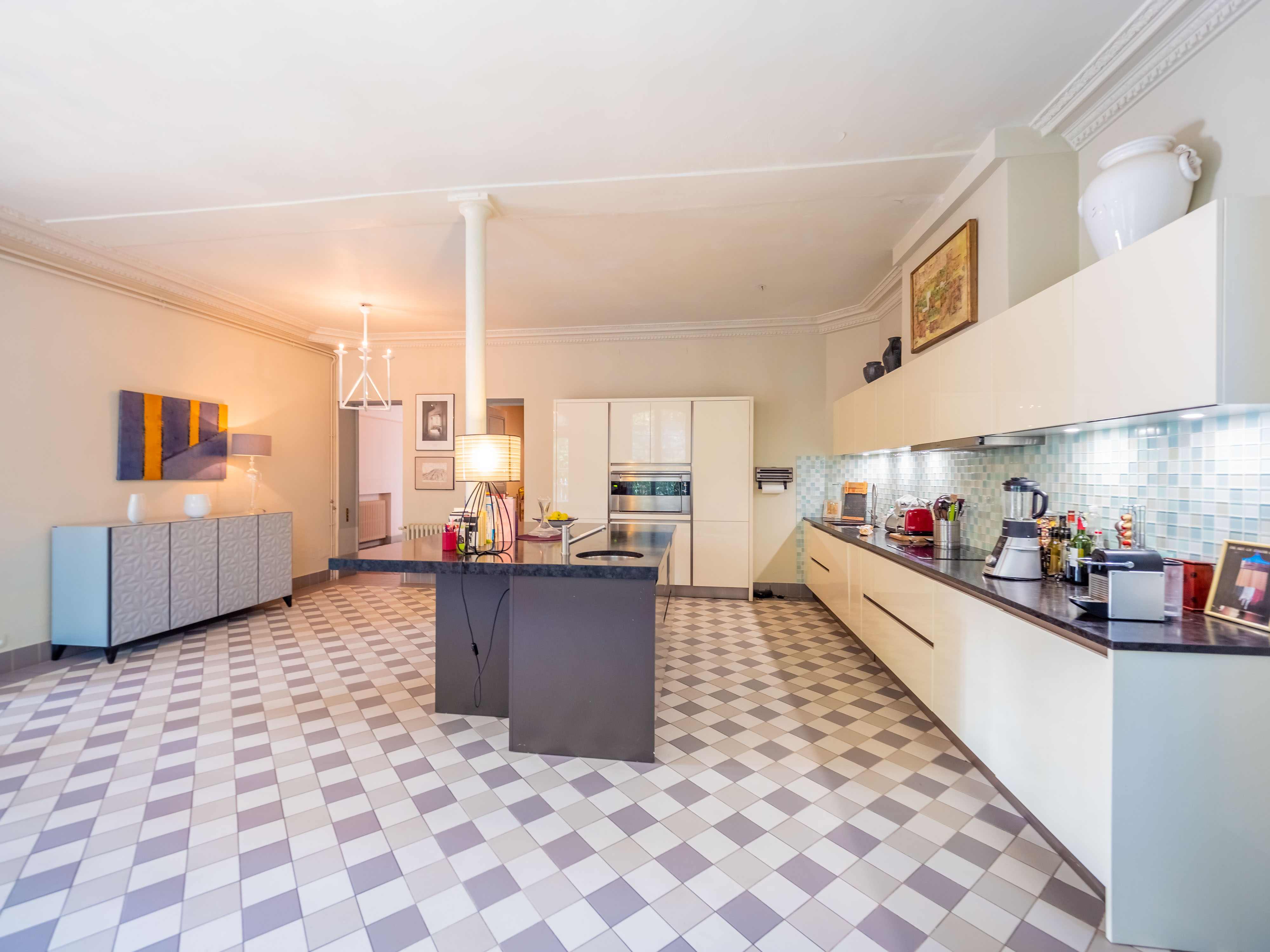 Propriété en France à vendre à Vaux-sur-Seine, Yvelines - €900 000 - photo 