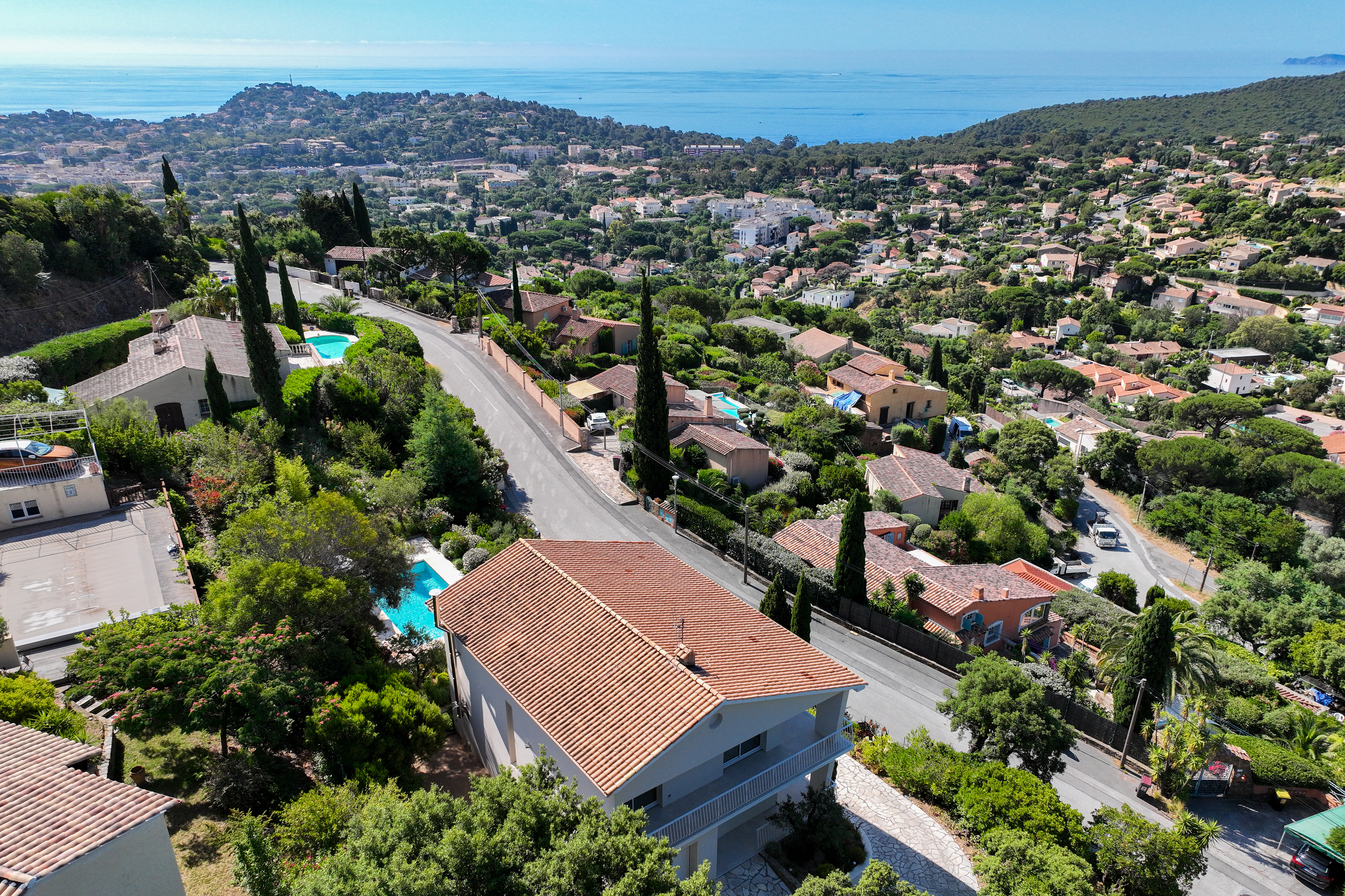 Propriété en France à vendre à Cavalaire-sur-Mer, Var - €1 650 000 - photo 