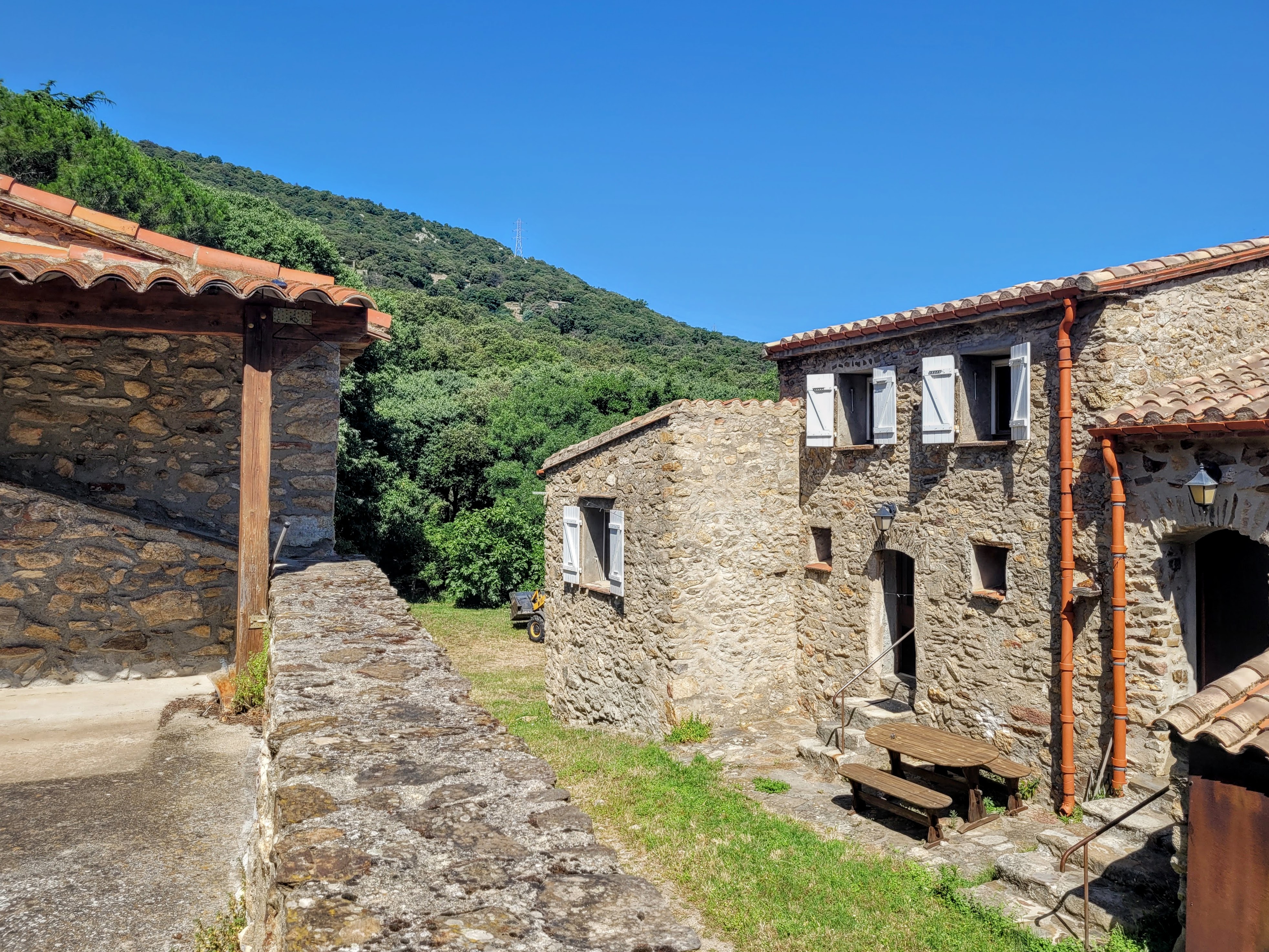 French property for sale in Argelès-sur-Mer, Pyrénées-Orientales - €790,000 - photo 