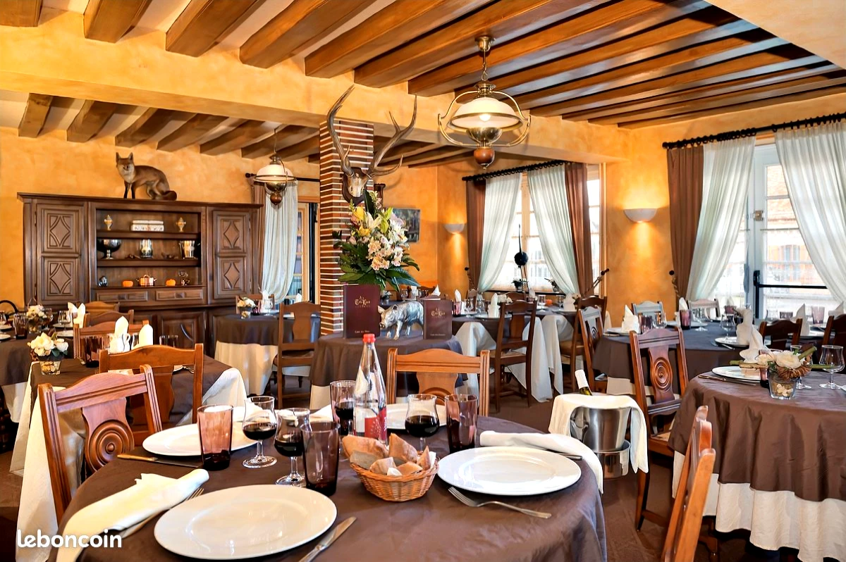 French property for sale in Blois, Loir-et-Cher - €639,053 - photo 