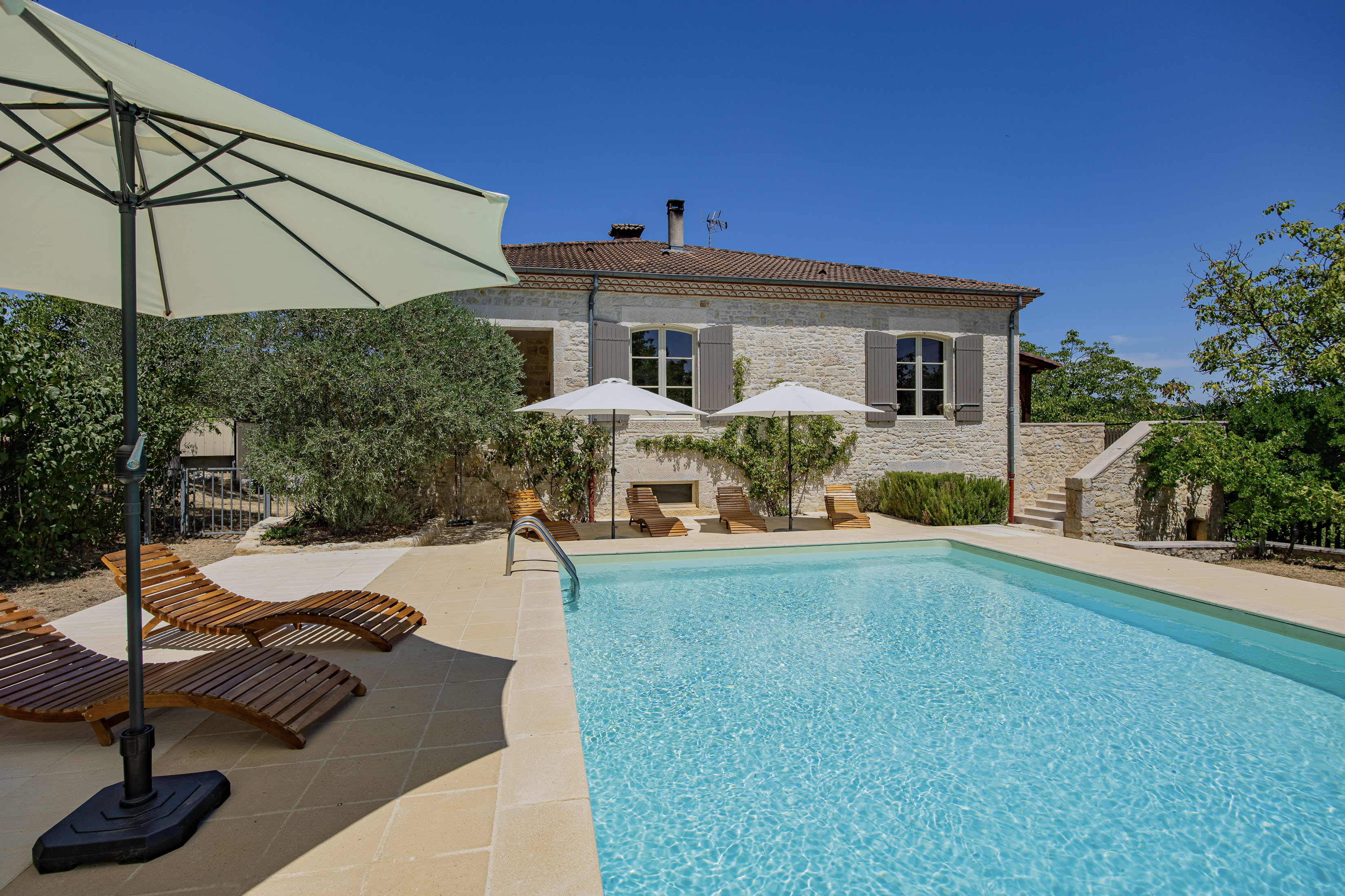 French property for sale in Thézac, Lot-et-Garonne - €860,000 - photo 