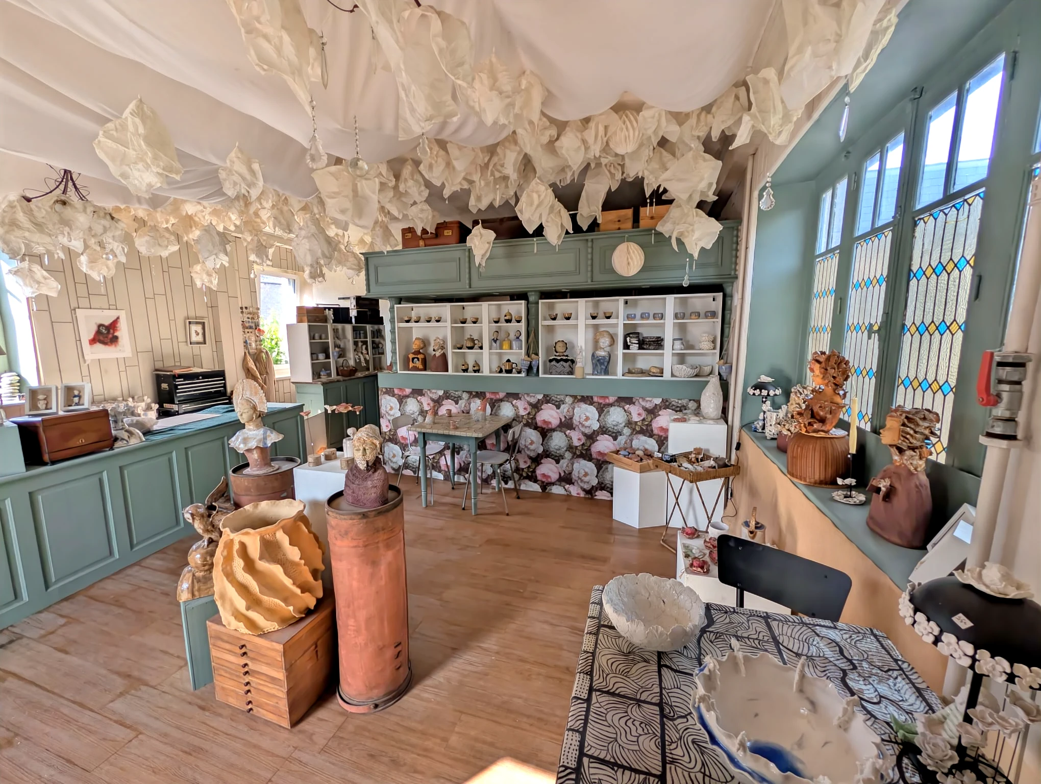 Propriété en France à vendre à Guerlesquin, Finistère - €540 600 - photo 