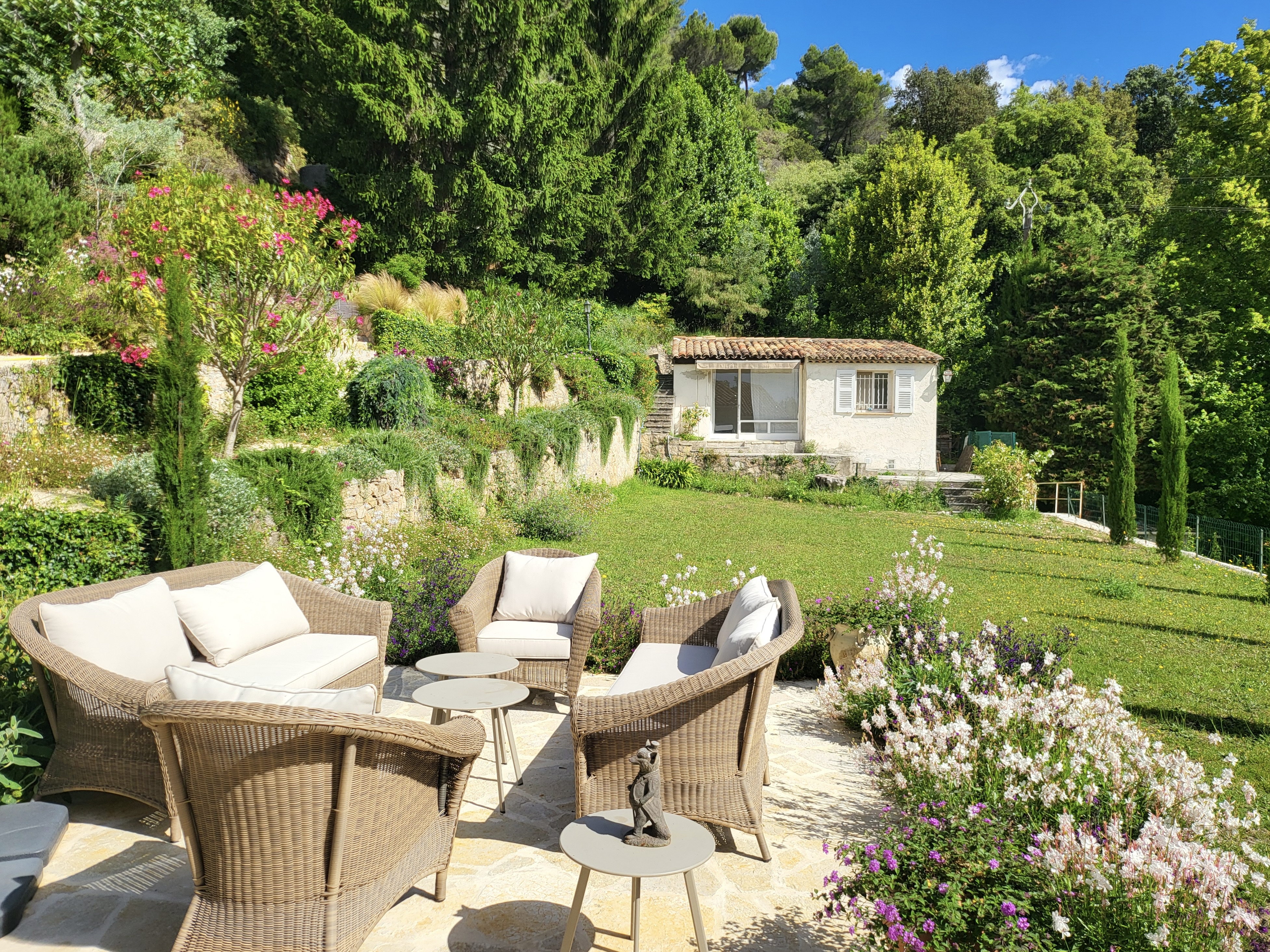 French property for sale in Vence, Alpes-Maritimes - €1,995,000 - photo 