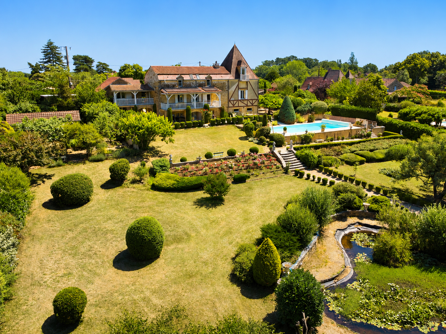French property for sale in Castelnaud-la-Chapelle, Dordogne - €870,000 - photo 
