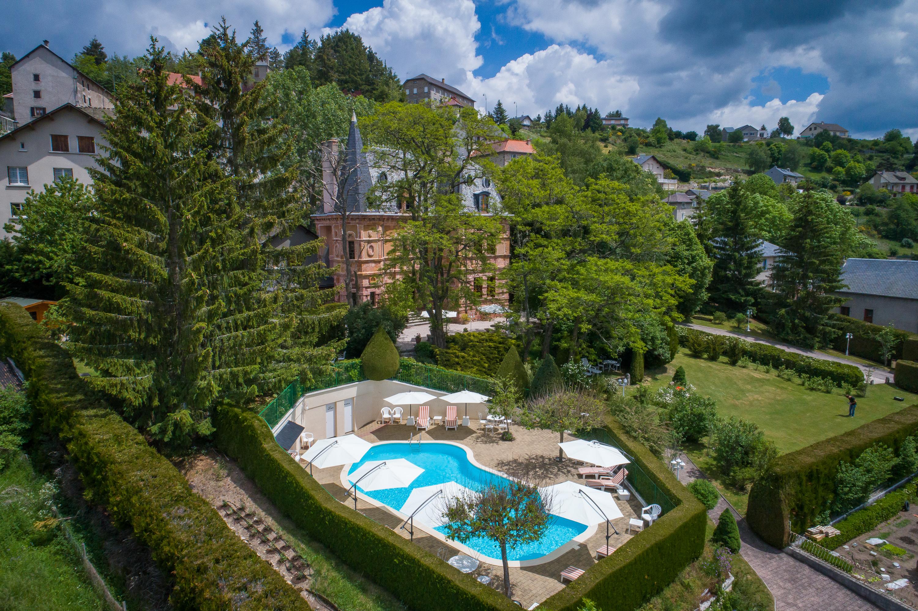 Propriété en France à vendre à Saint-Alban-sur-Limagnole, Lozère - €1 290 000 - photo 