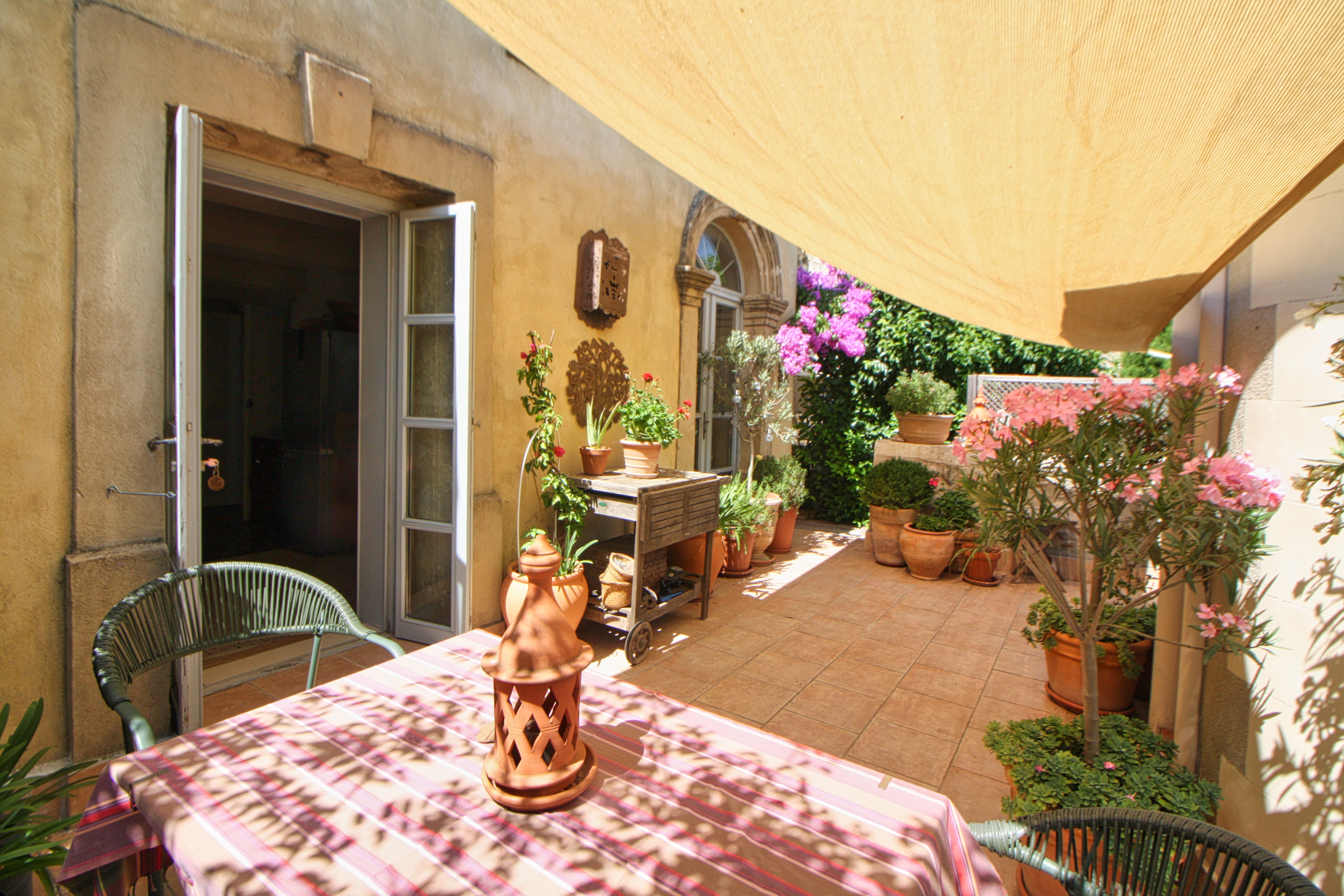 French property for sale in Pézenas, Hérault - €825,000 - photo 