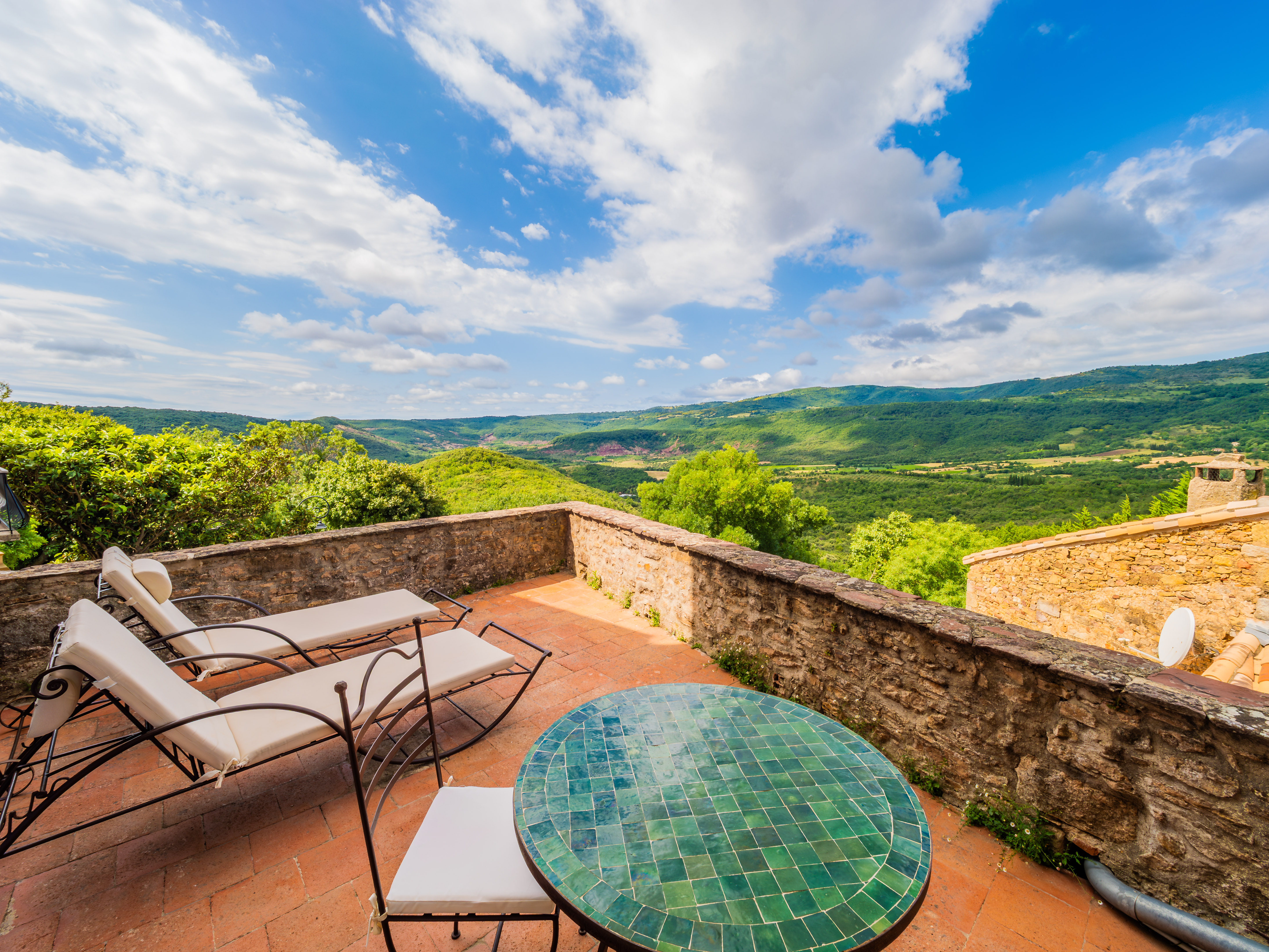 Propriété en France à vendre à Lodève, Hérault - €1 455 000 - photo 
