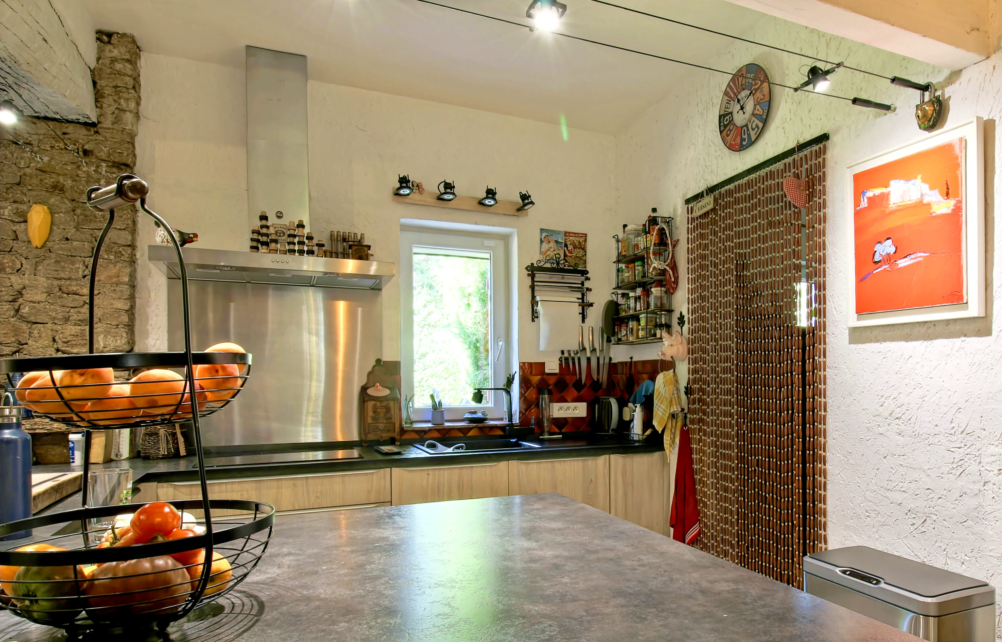 French property for sale in Apt, Vaucluse - €767,000 - photo 