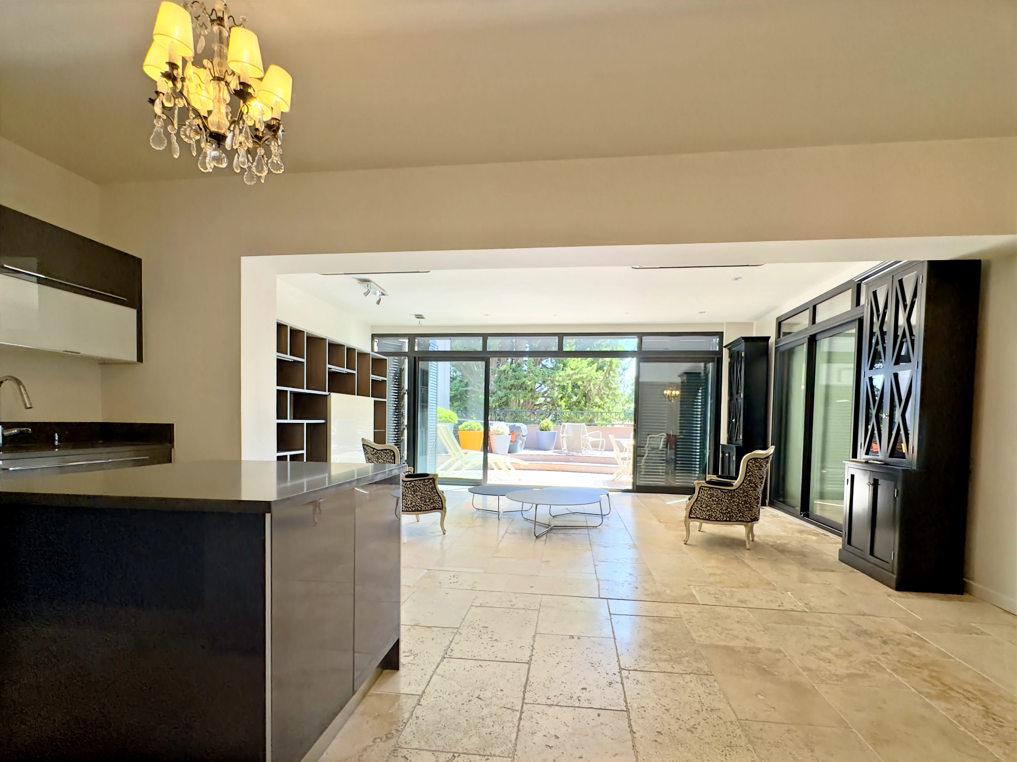 Propriété en France à vendre à Saint-Rémy-de-Provence, Bouches-du-Rhône - €895 000 - photo 