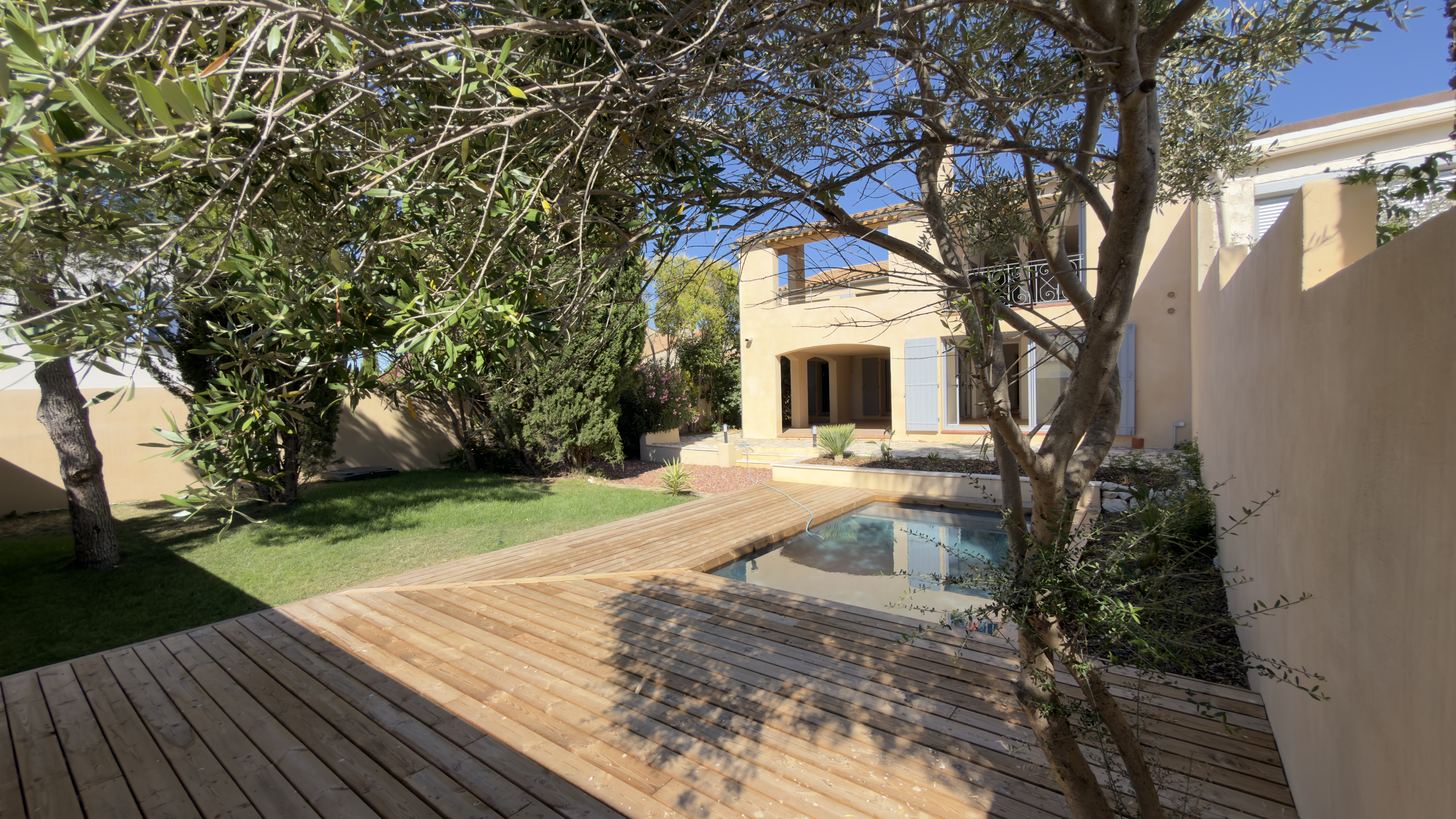 French property for sale in Bages, Aude - €842,105 - photo 