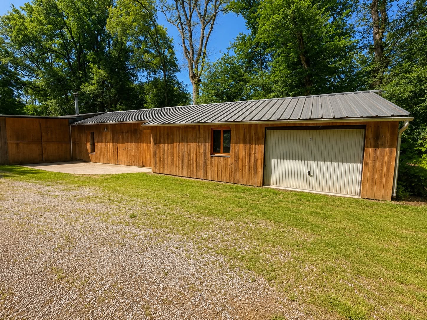 French property for sale in Ploërmel, Morbihan - €685,000 - photo 